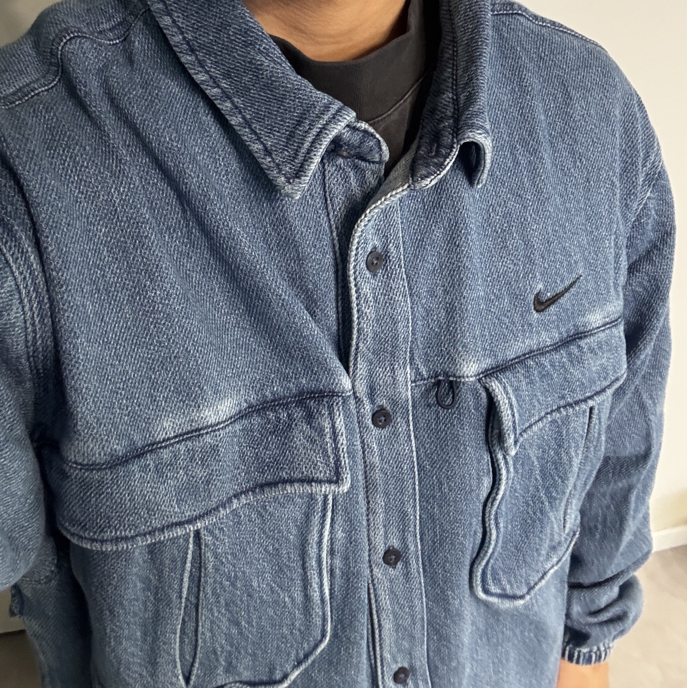 Nike x Drake Nocta Opal Lily Pad Denim Shirt French Blue (FZ3260-486) 착용 스타일 - 2