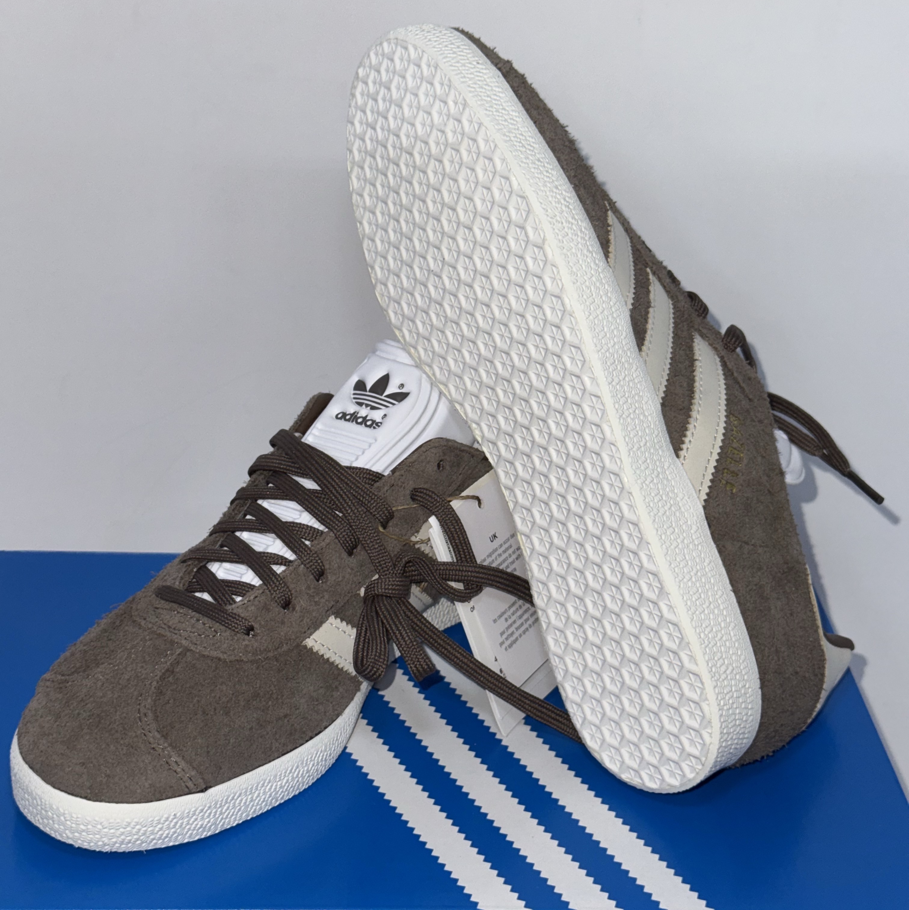(W) Adidas Gazelle Earth Strata Wonder White Off White 착용 스타일 - 3