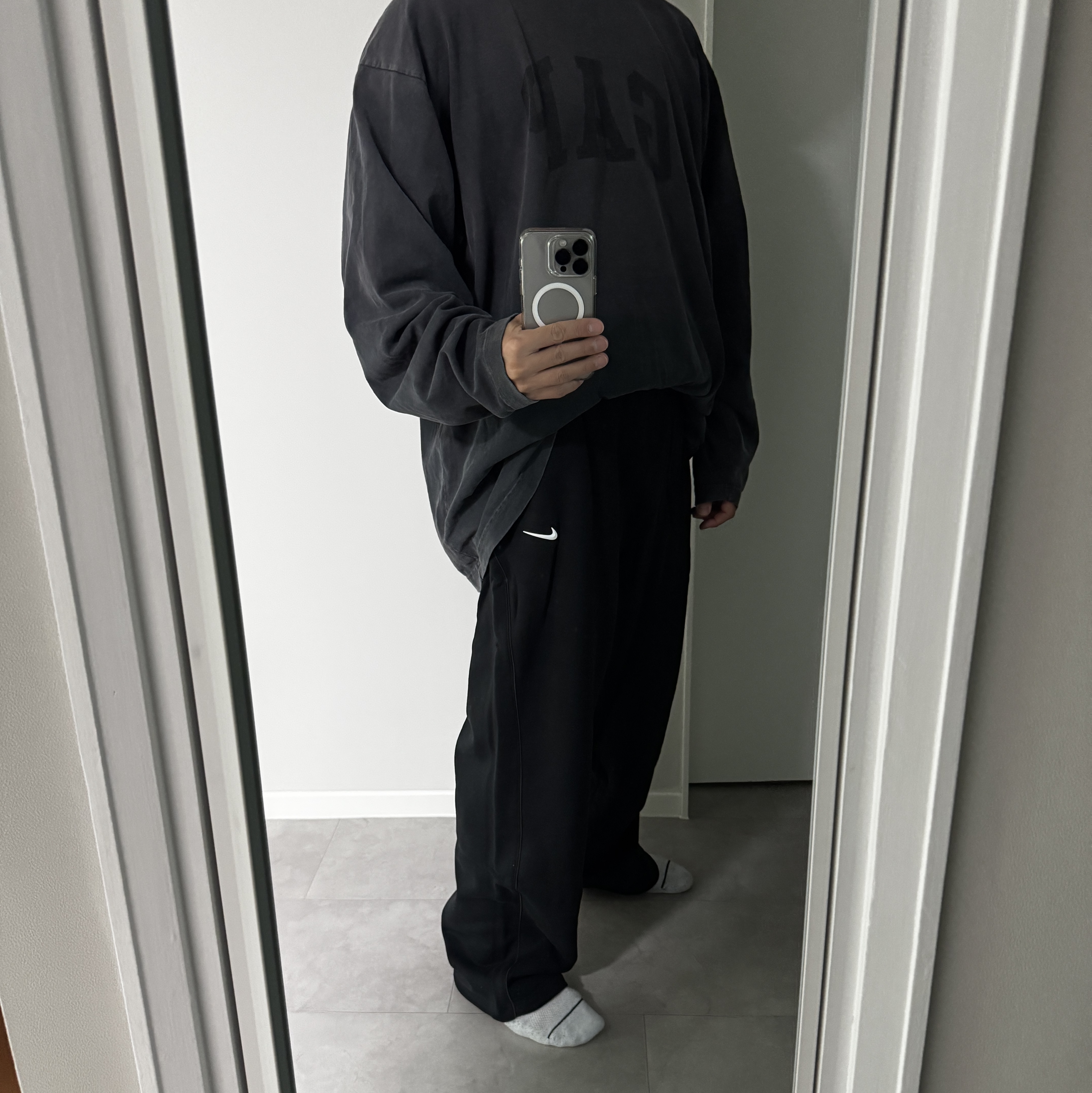 Nike x Drake Nocta Open Hem Fleece Pants Black (FZ4675-010) 착용 스타일