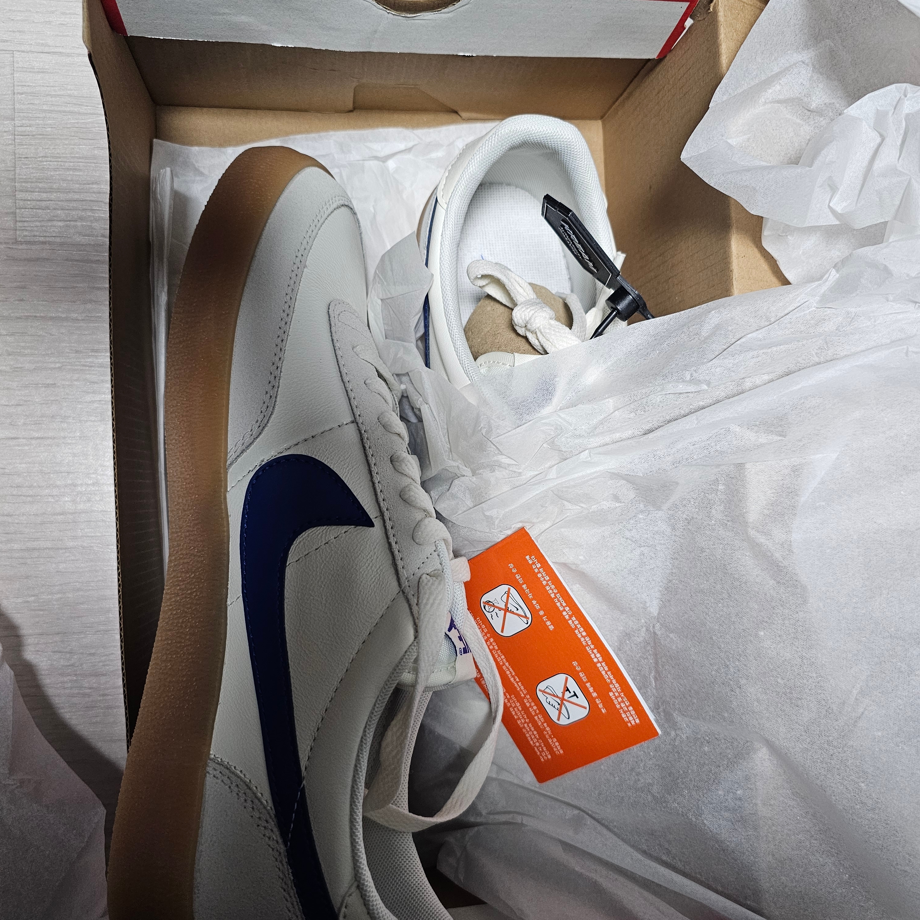 Nike Killshot 2 Leather Hyper Blue 착용 스타일