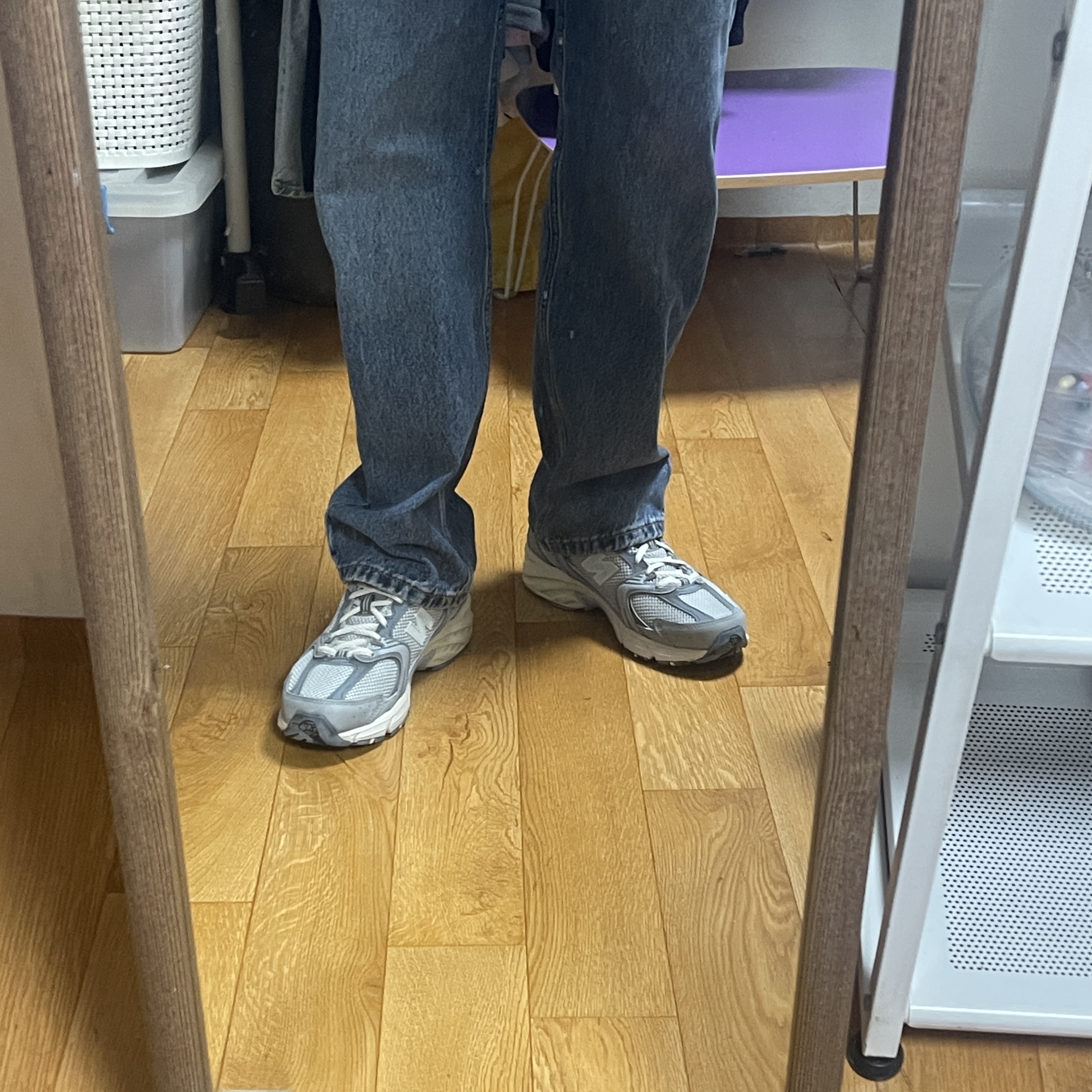 New Balance 530 Premium Vintage Grey Matter 착용 스타일 - 2