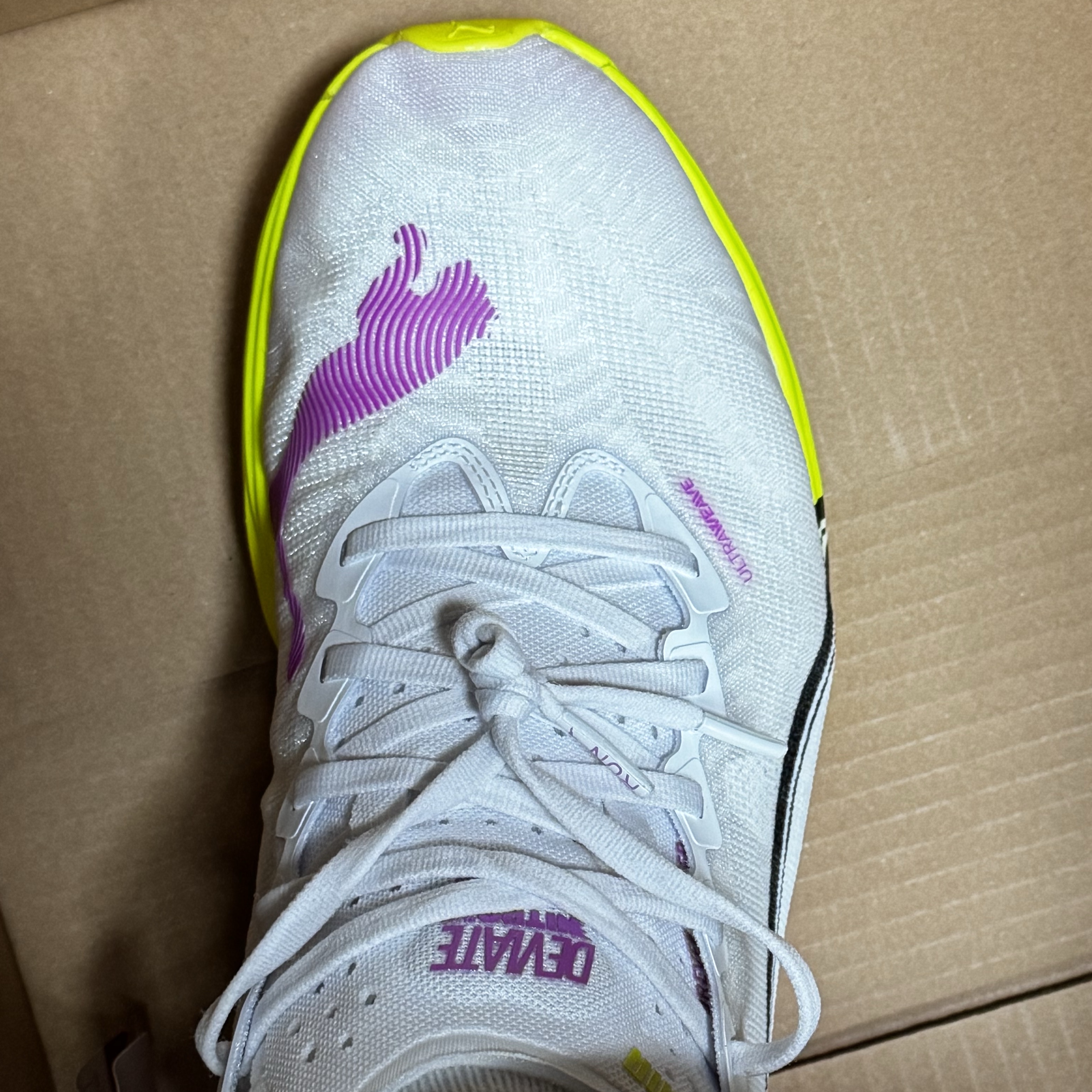 Puma Deviate Nitro Elite 3 White Pure Magenta 착용 스타일 - 1