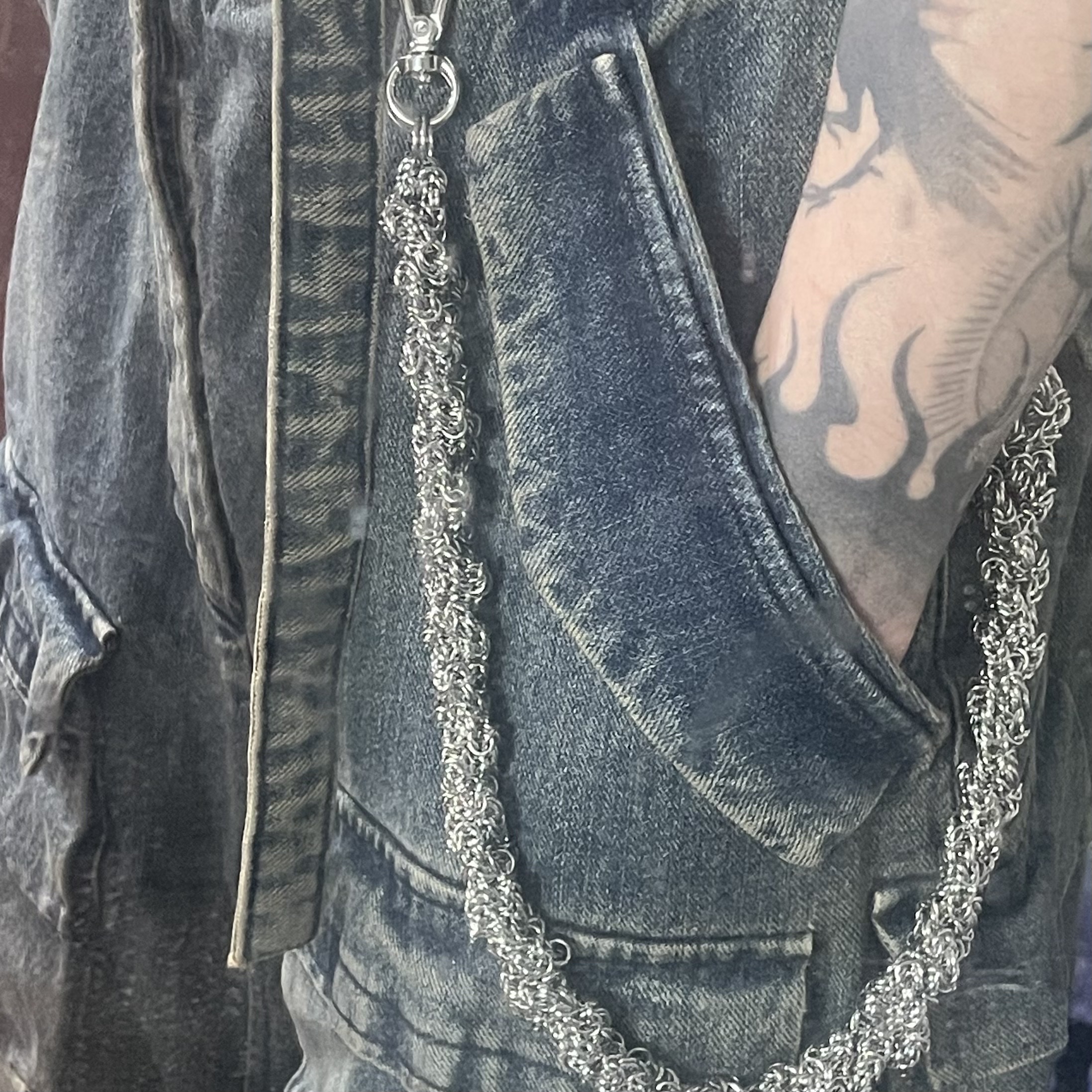 [KREAM 단독] Ourpas 030 Wide Cargo Denim Blue, Undermycar Leachianus Multiple Tangles Double Logo Chain Down Blue - 23SS 착용 스타일