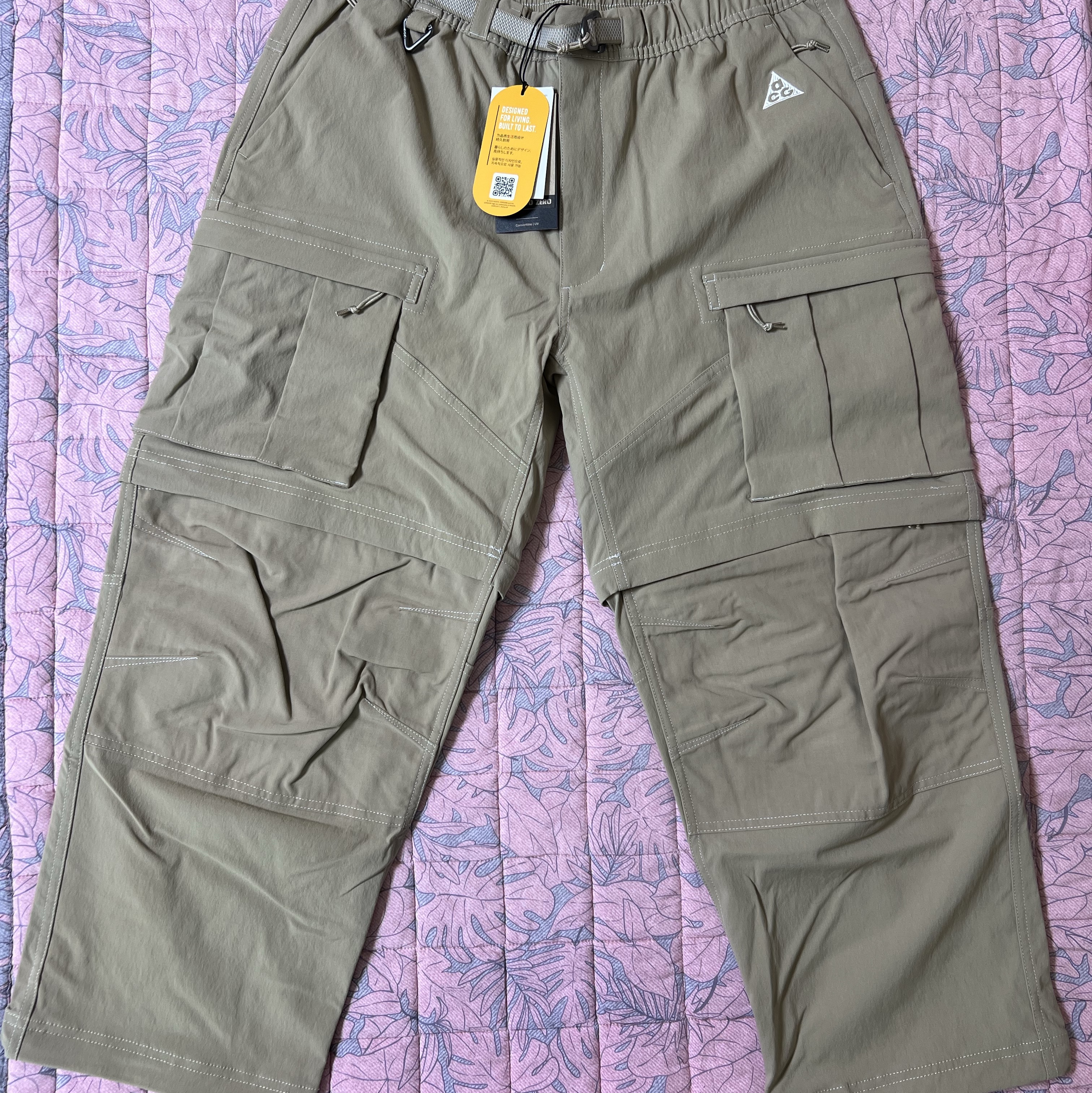 Nike ACG Smith Summit Cargo Pants Khaki Iron Ore - Asia 착용 스타일 - 1