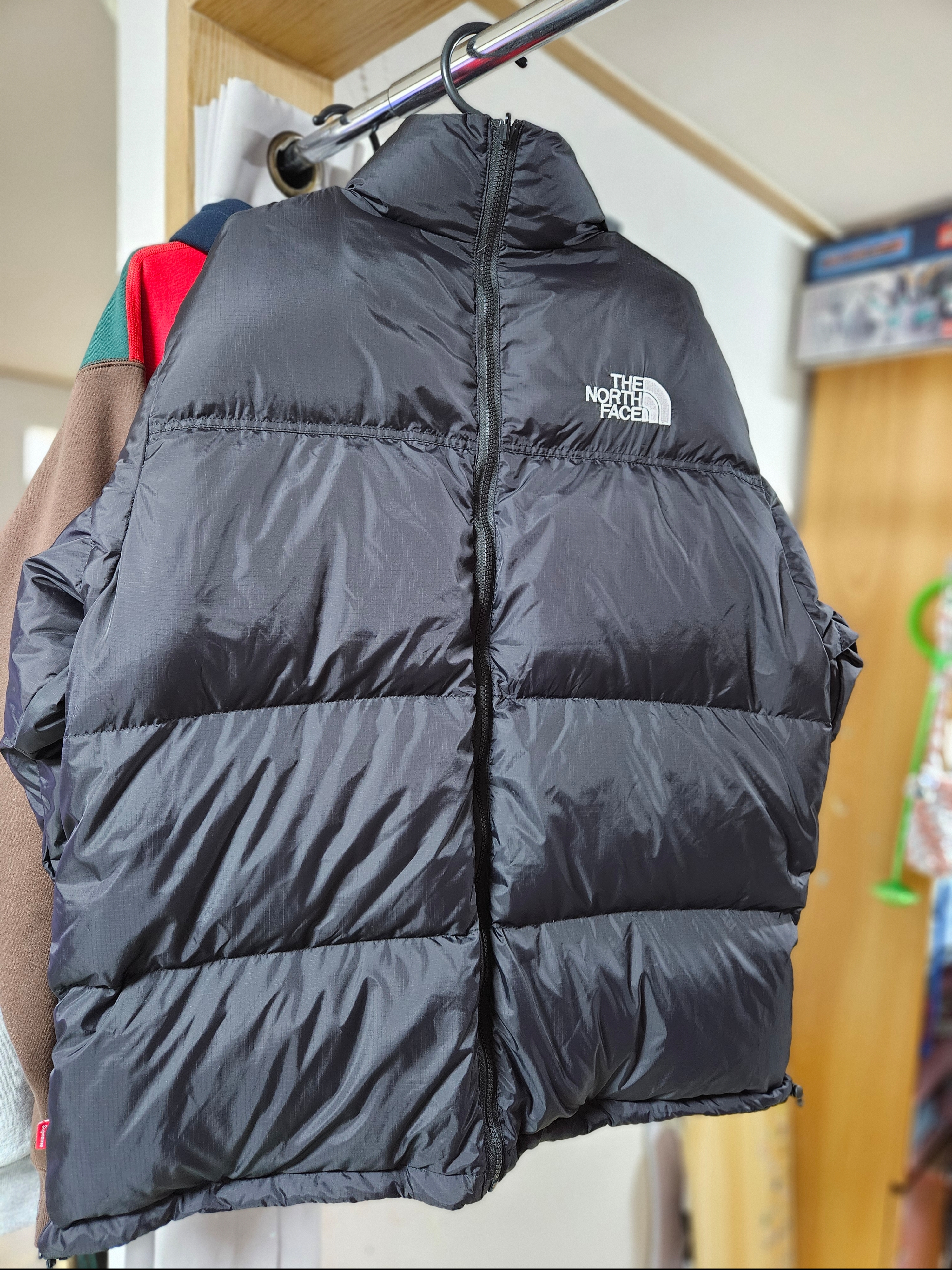 Supreme x The North Face Split Nuptse Jacket Black - 24SS 착용 스타일 - 2