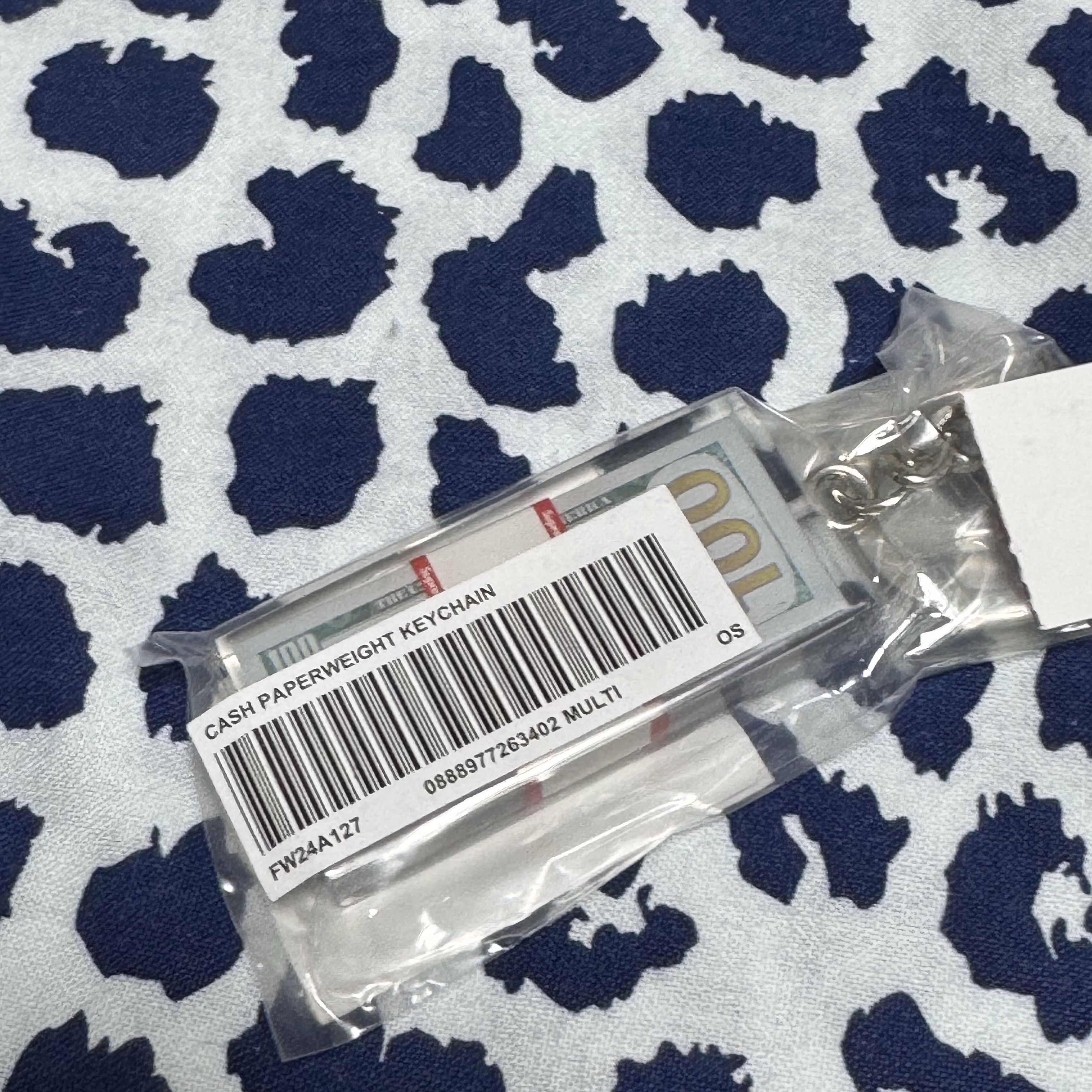 Supreme Cash Paperweight Keychain Multicolor - 24FW 착용 스타일
