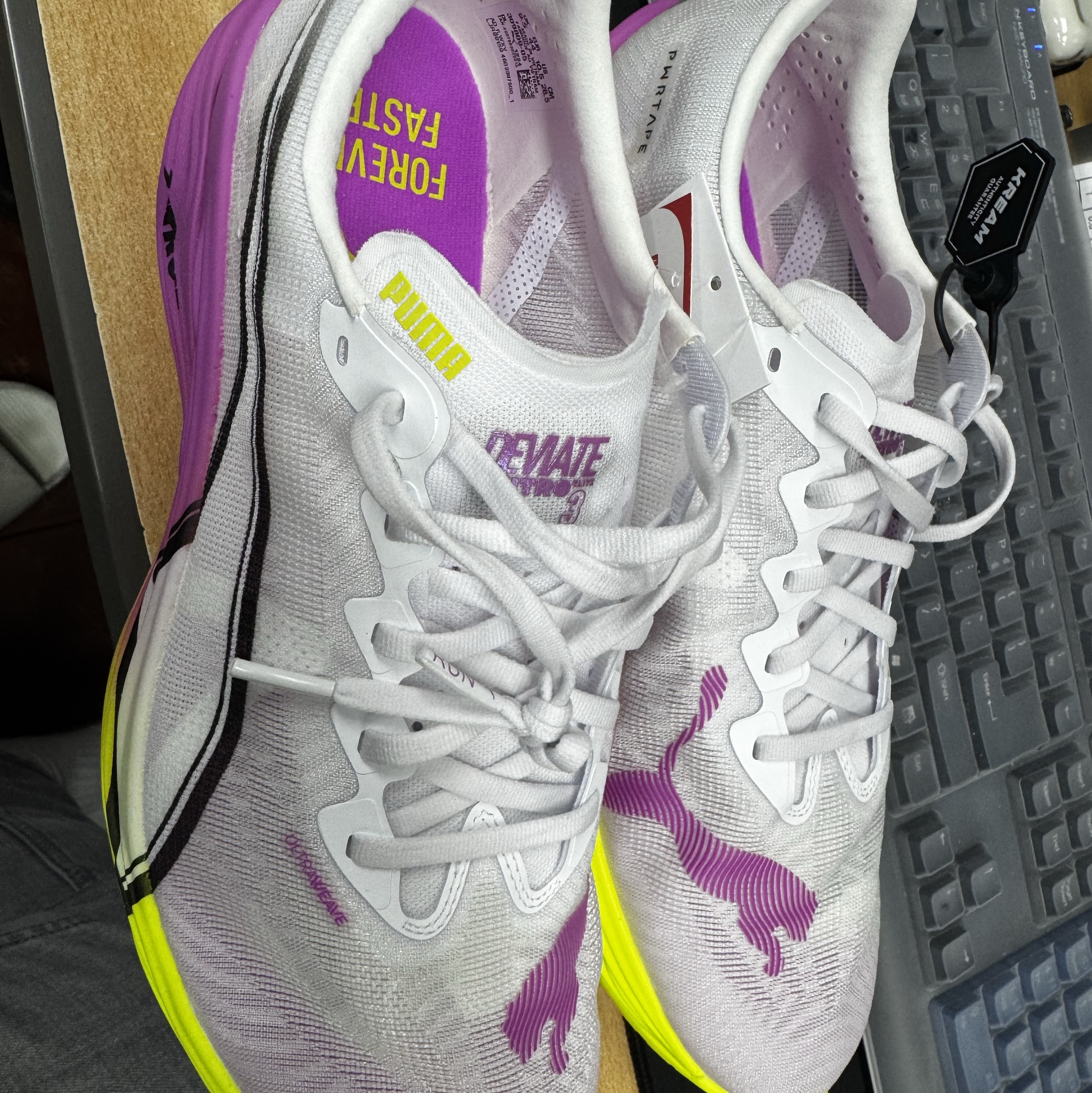 Puma Deviate Nitro Elite 3 White Pure Magenta 착용 스타일 - 2