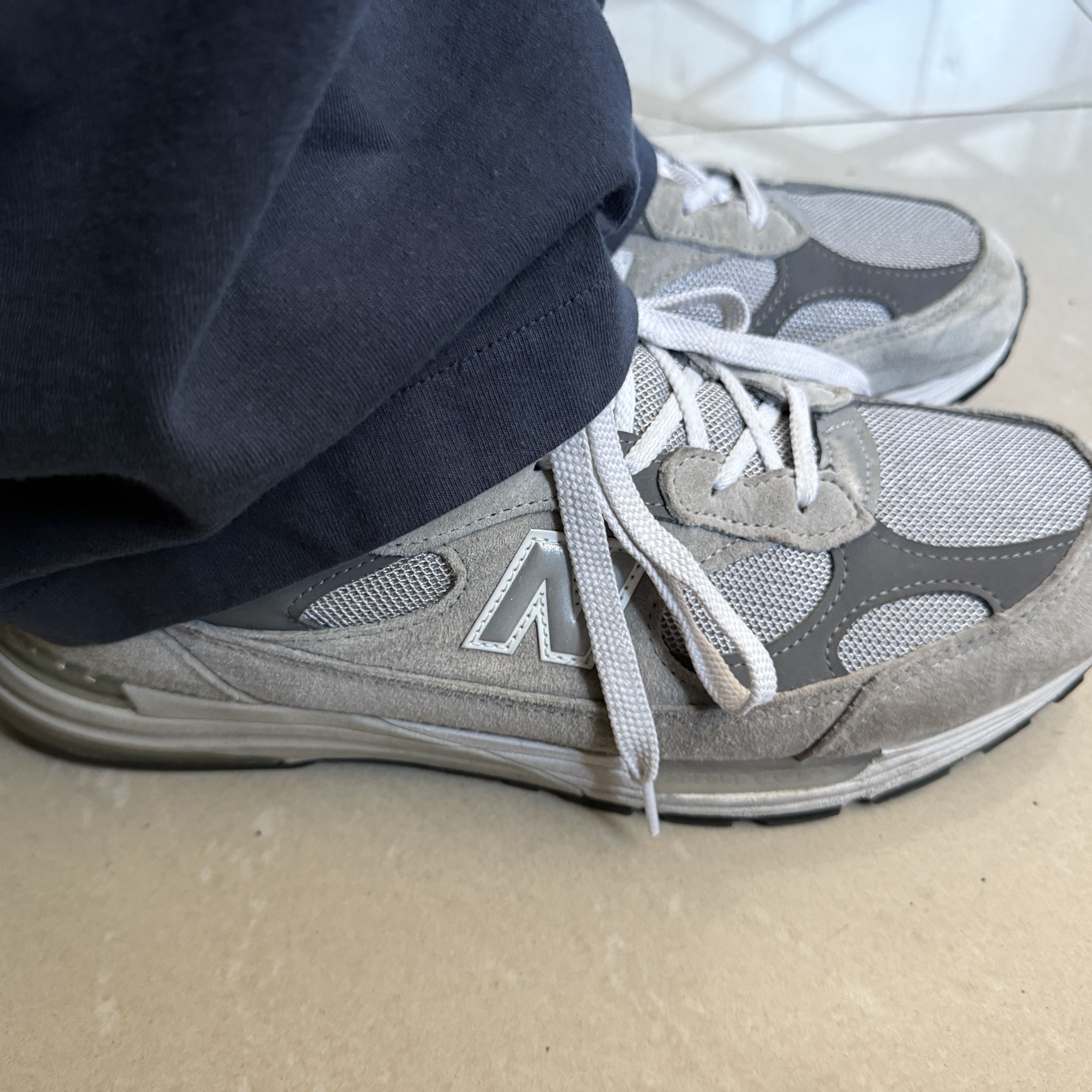 New Balance 992 Made in USA Grey - D Standard 착용 스타일