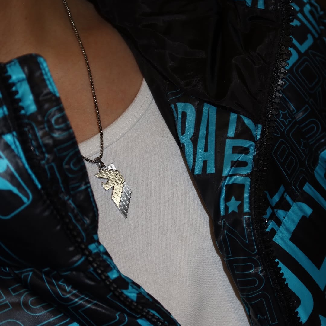Emporio Armani Two-Tone Stainless Steel Pendant Necklace Silver 착용 스타일 - 2