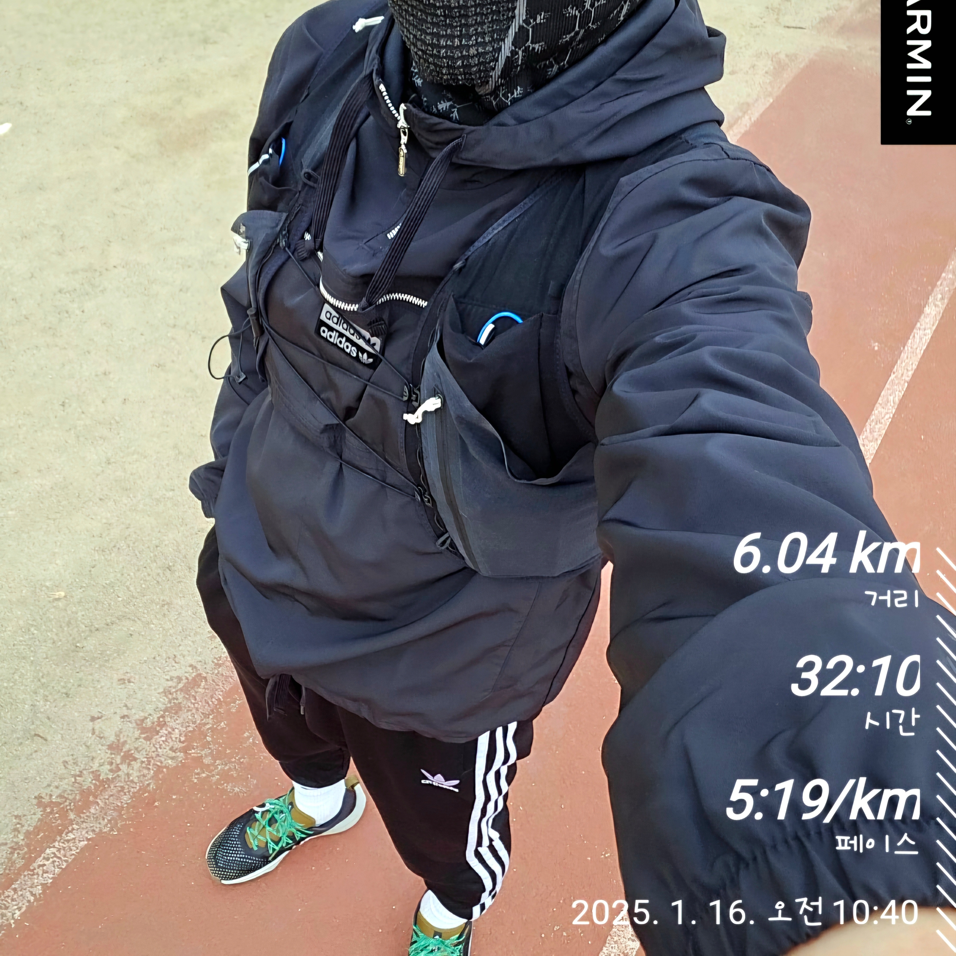Nike React Pegasus Trail 4 Dark Pony Picante Red, Salomon Sense Pro 6 Set Black 착용 스타일