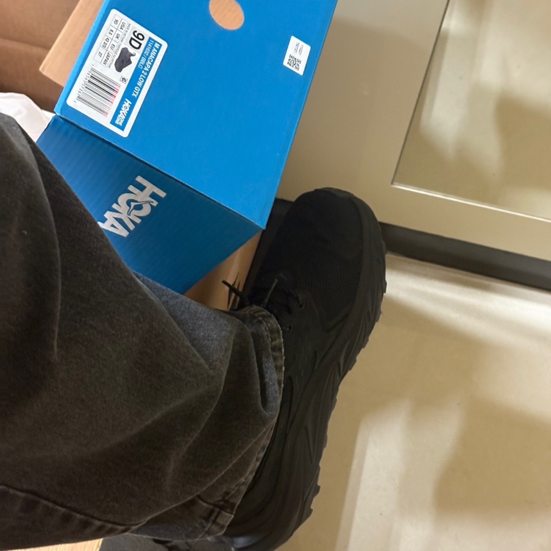Hoka Anacapa 2 Low GTX Black 착용 스타일