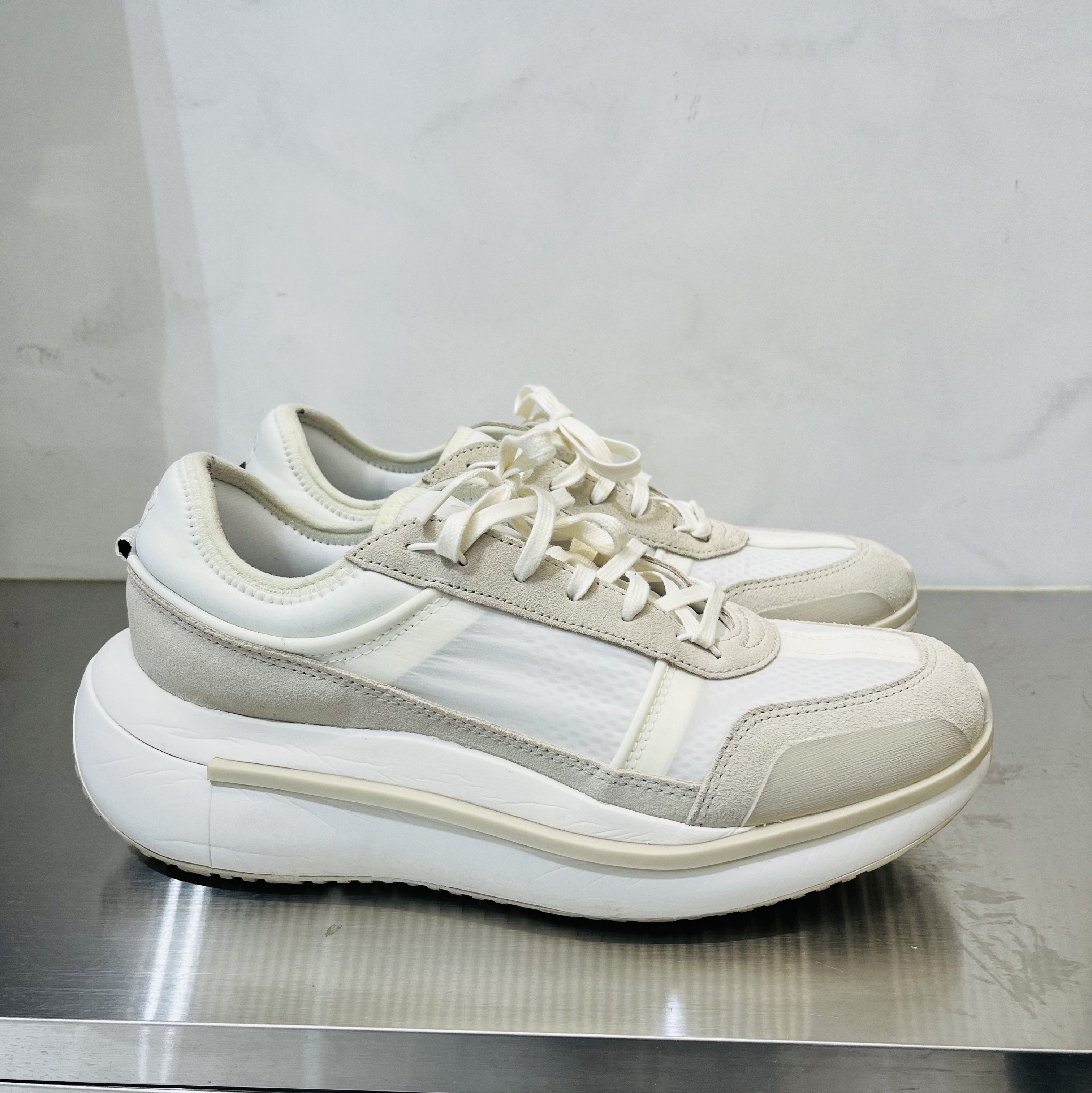 Y-3 Ajatu Run White 착용 스타일 - 2