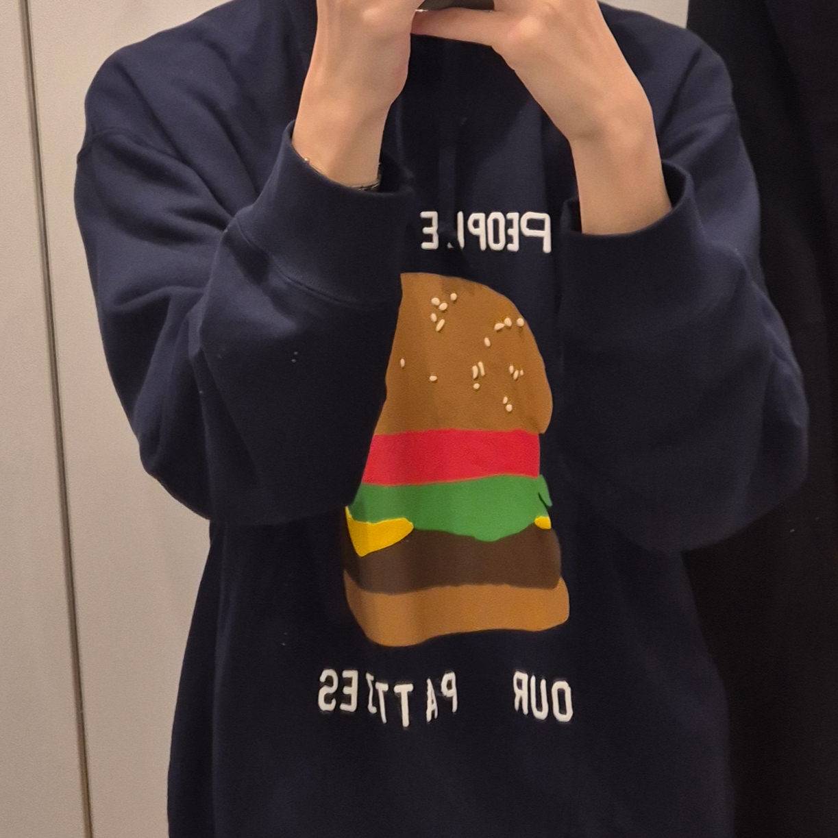 Uniqlo UT x CPFM x SpongeBob Sweat Pull Parka C Navy 착용 스타일