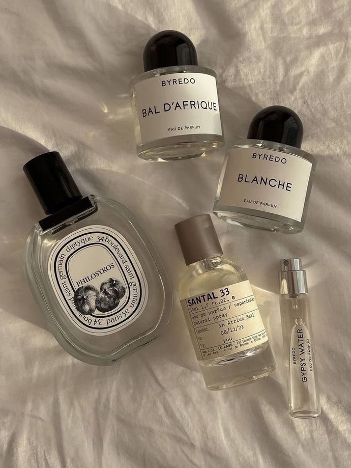Hermes Picotin Lock 18 Bag Clemence & Gold Beton, Chanel Rouge Coco Baume 912 Dreamy White 착용 스타일 - 2