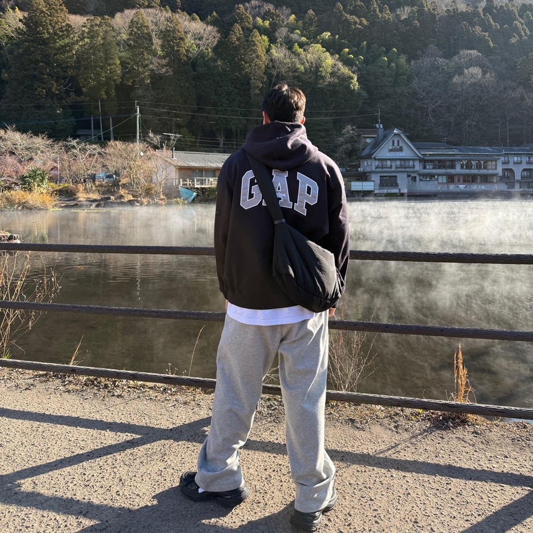 Palace x Gap Hood Black - 24SS, Old Order Turbo GT Black 착용 스타일