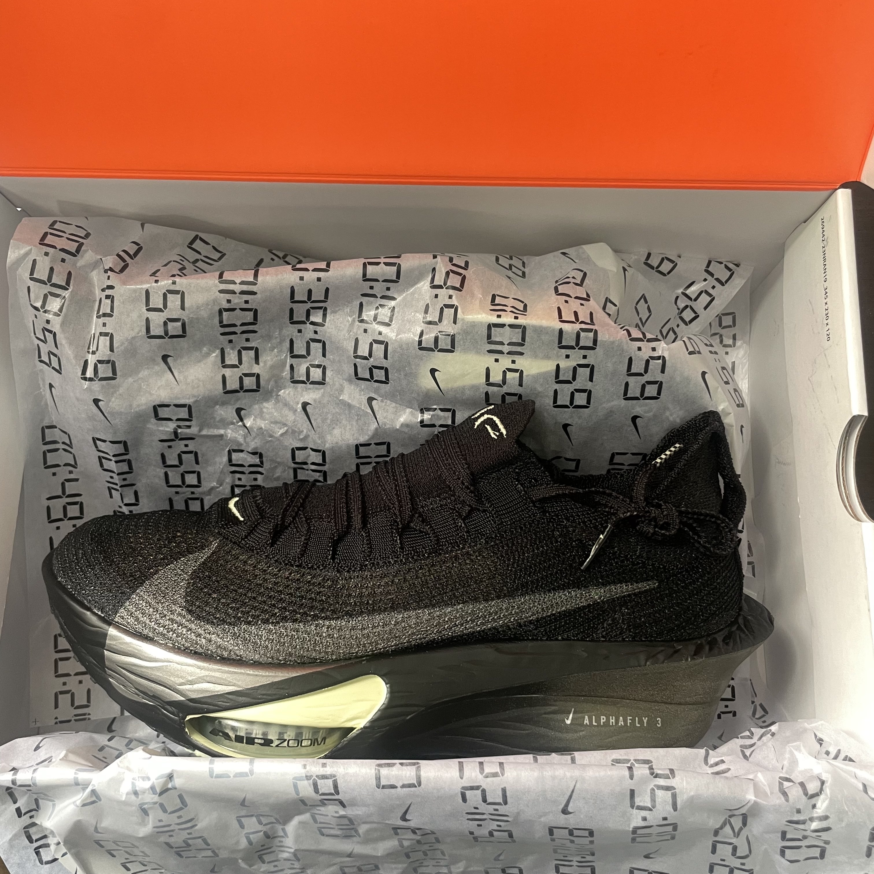 Nike Air Zoom Alphafly Next% 3 Black Olive Aura 착용 스타일 - 4