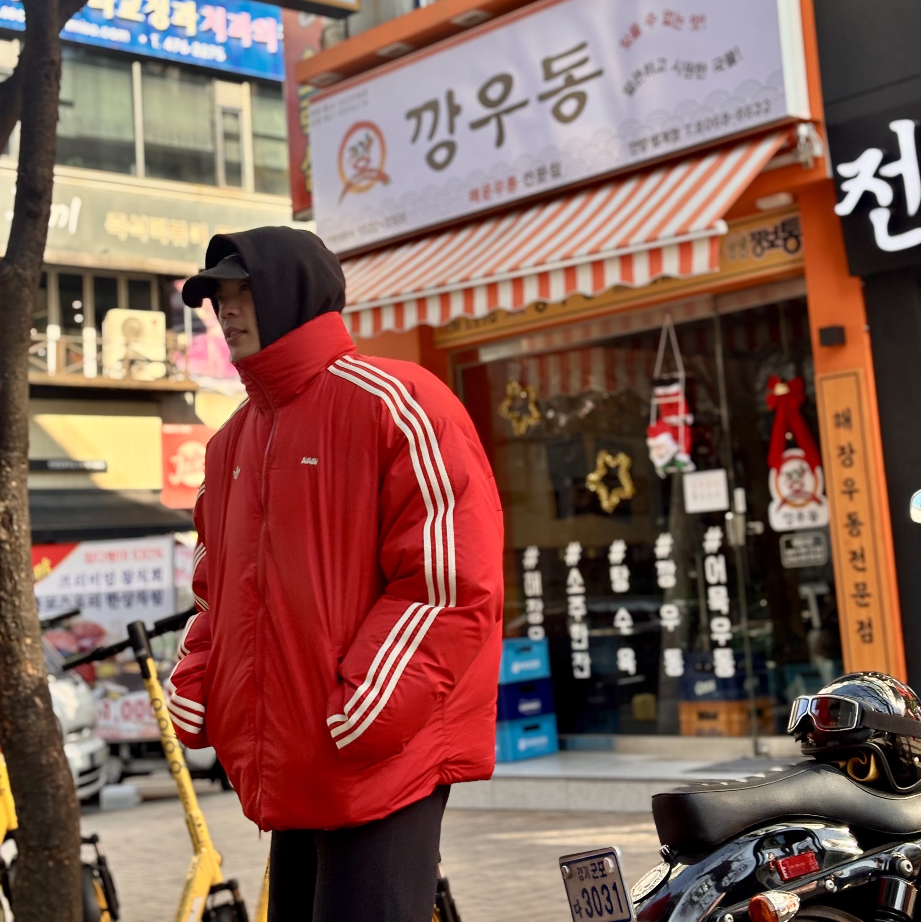 (W) Adidas x Avavav Puffer Jacket Better Scarlet - US Sizing 착용 스타일 - 1