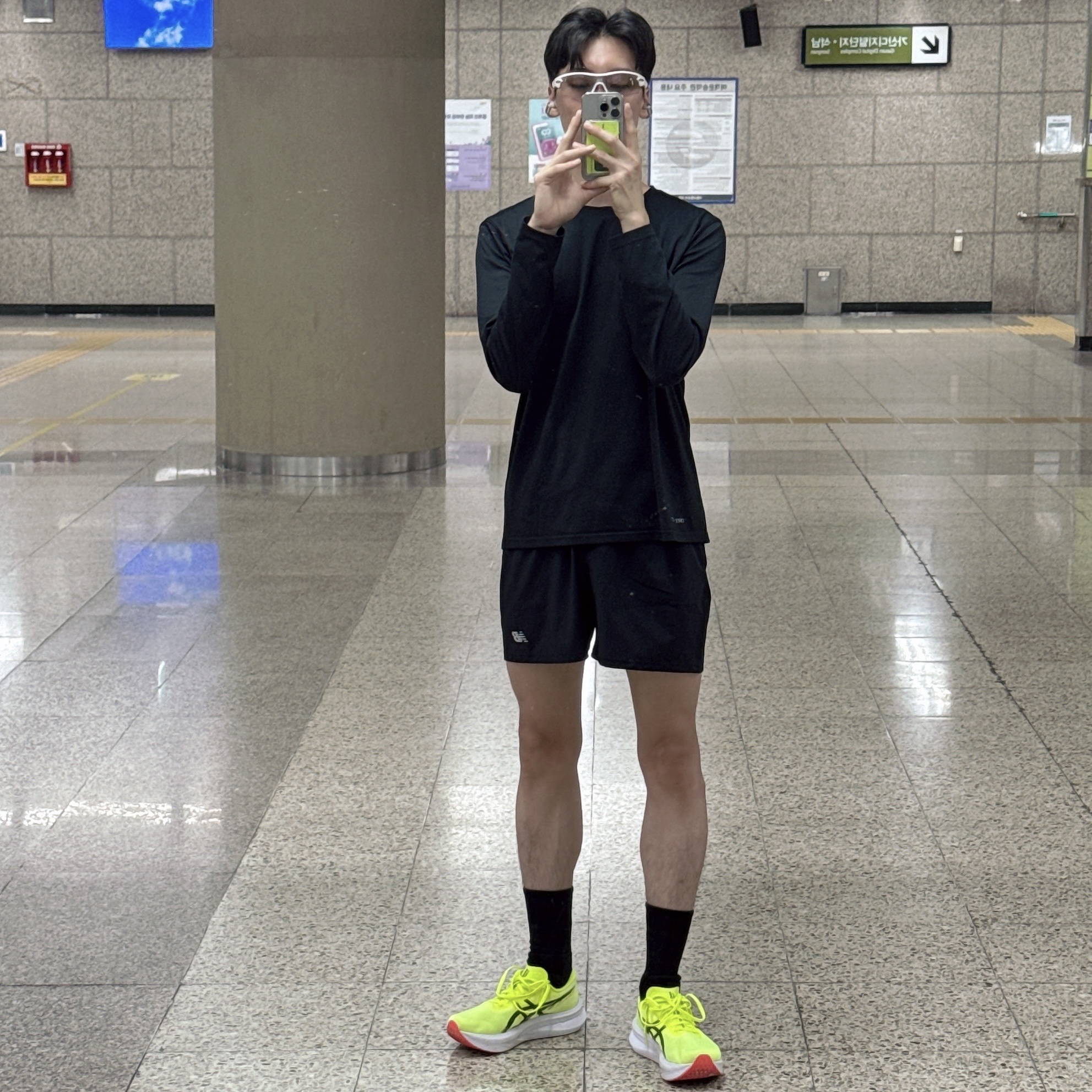 Asics Magic Speed 4 Safety Yellow Black - 2E Wide, Oakley Radarlock Path White Out Frame Clear To Black Iridium Photochromic Lenses Low Bridge Fit 착용 스타일