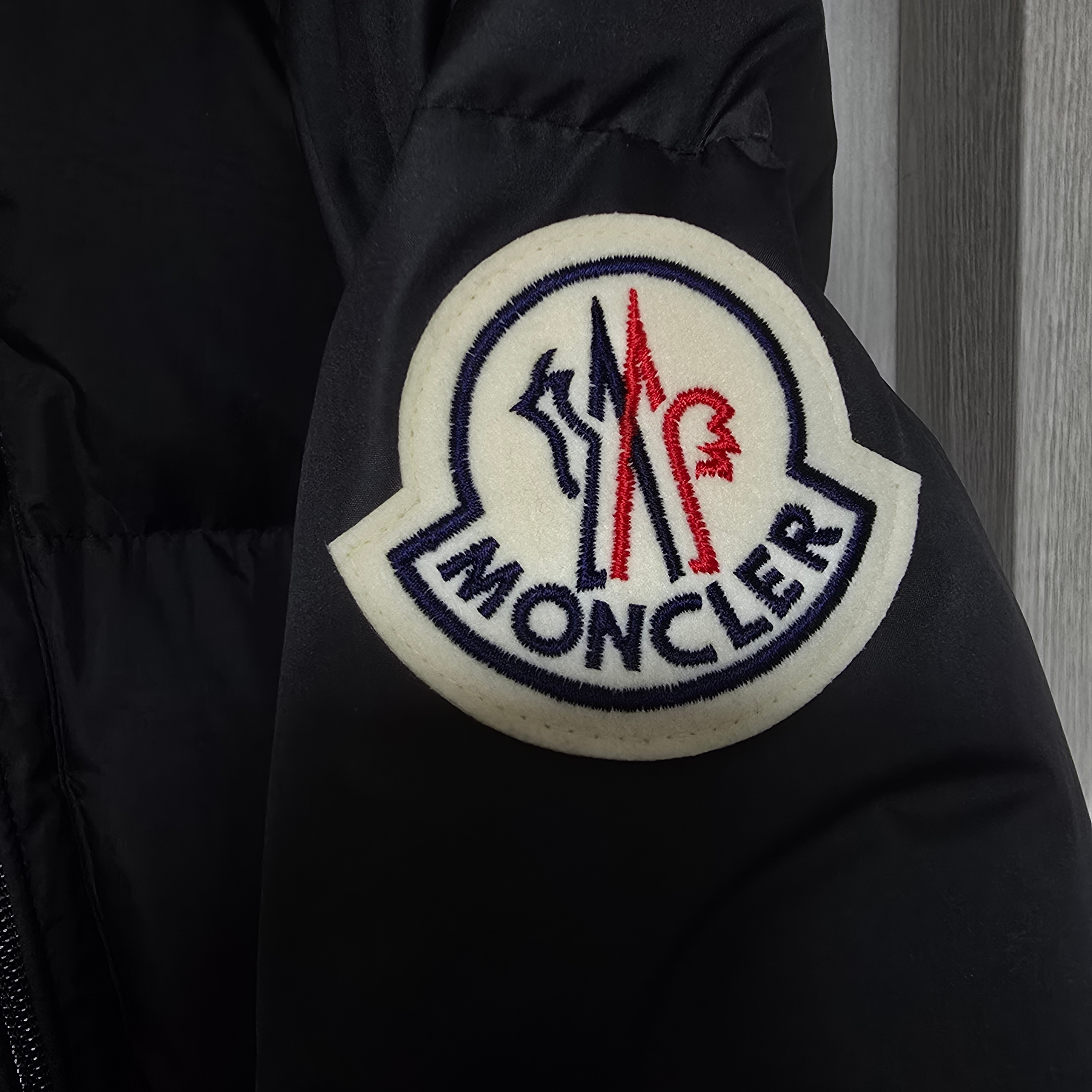 Moncler Bosona Long Down Jacket Black - 23FW 착용 스타일