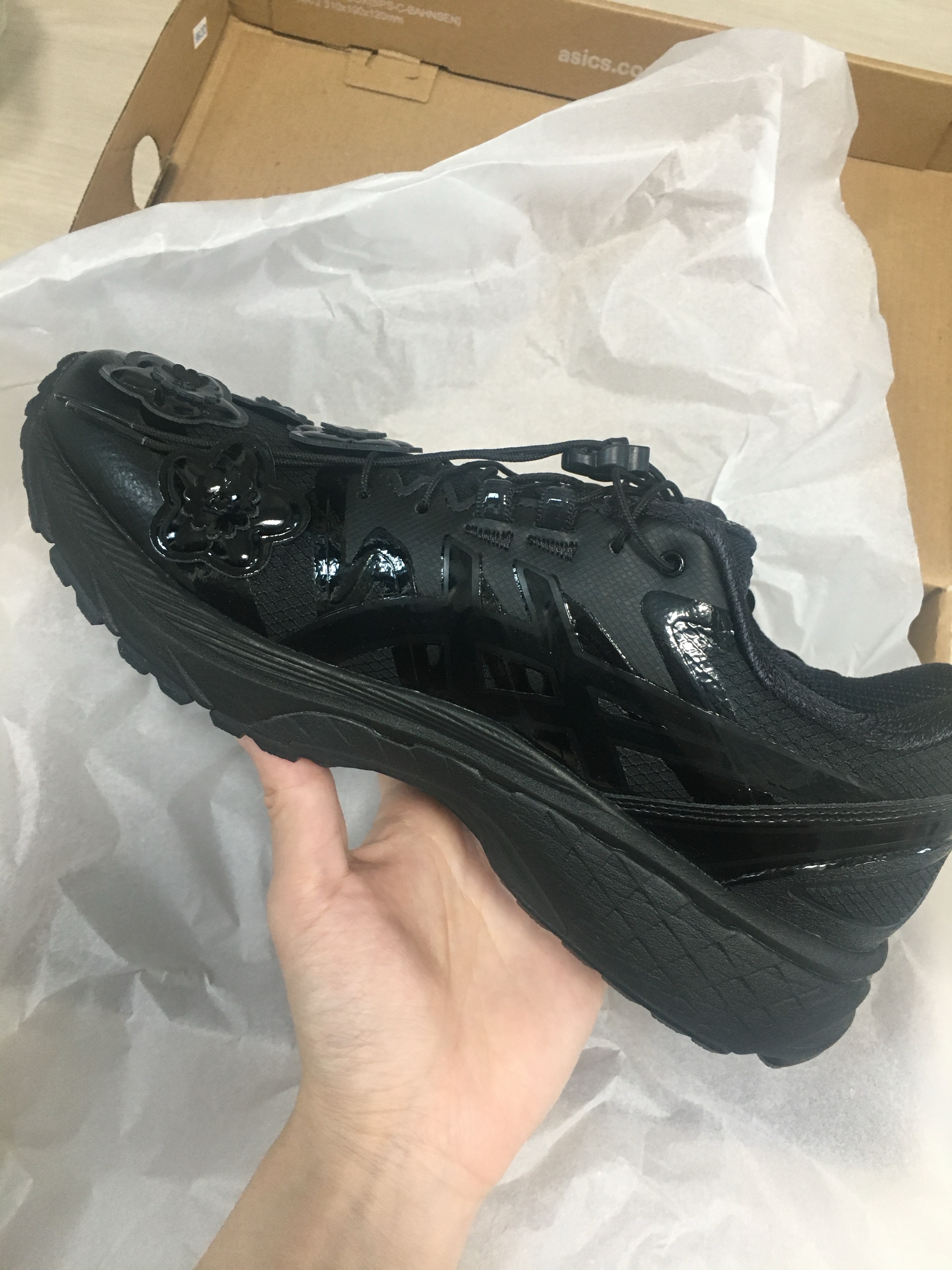 Asics x Cecilie Bahnsen Gel-Terrain Black 착용 스타일 - 2