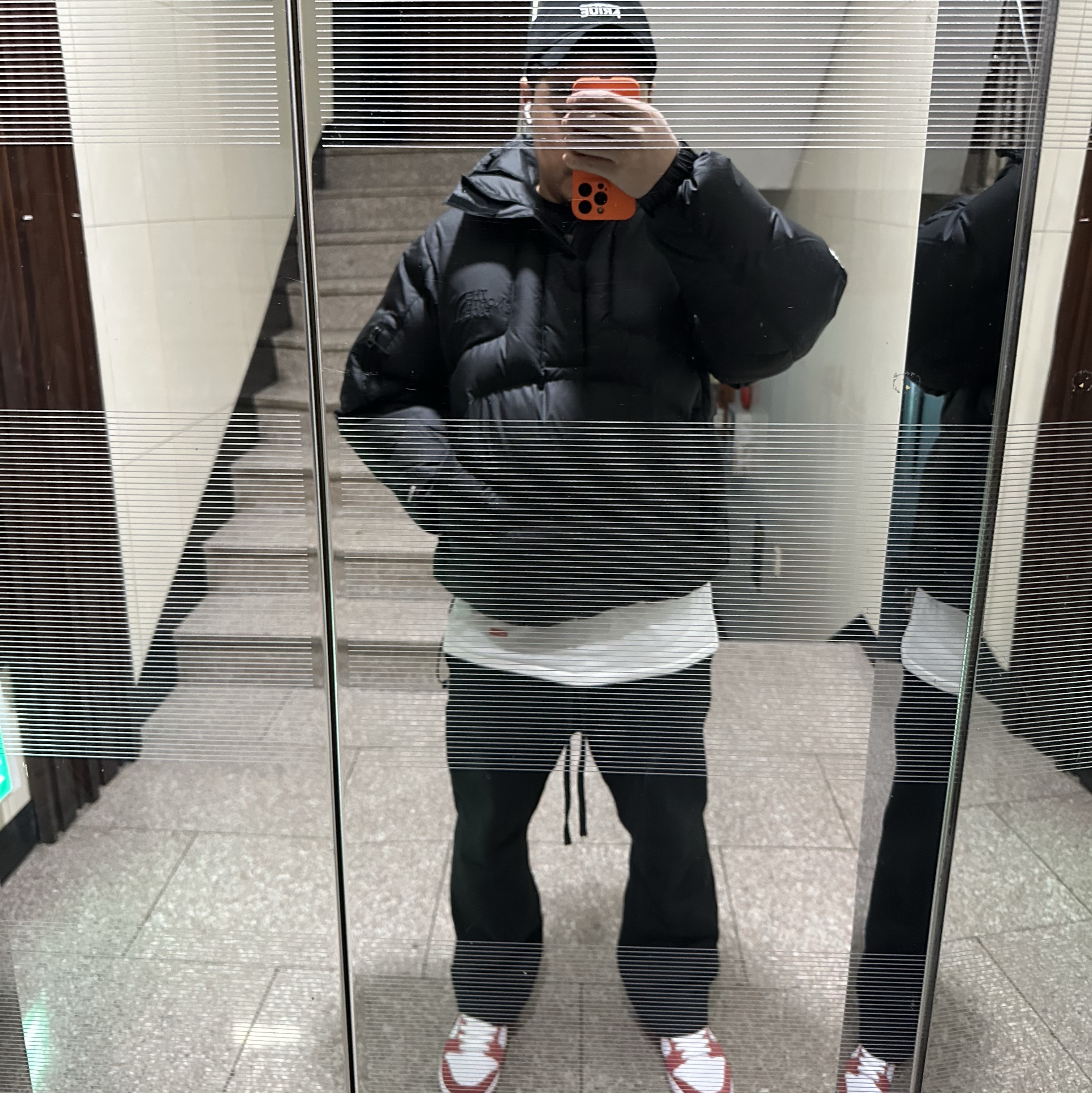 Supreme x The North Face 800-Fill Half Zip Hooded Pullover Black - 22FW, Artue Logo Ball Cap Black 착용 스타일