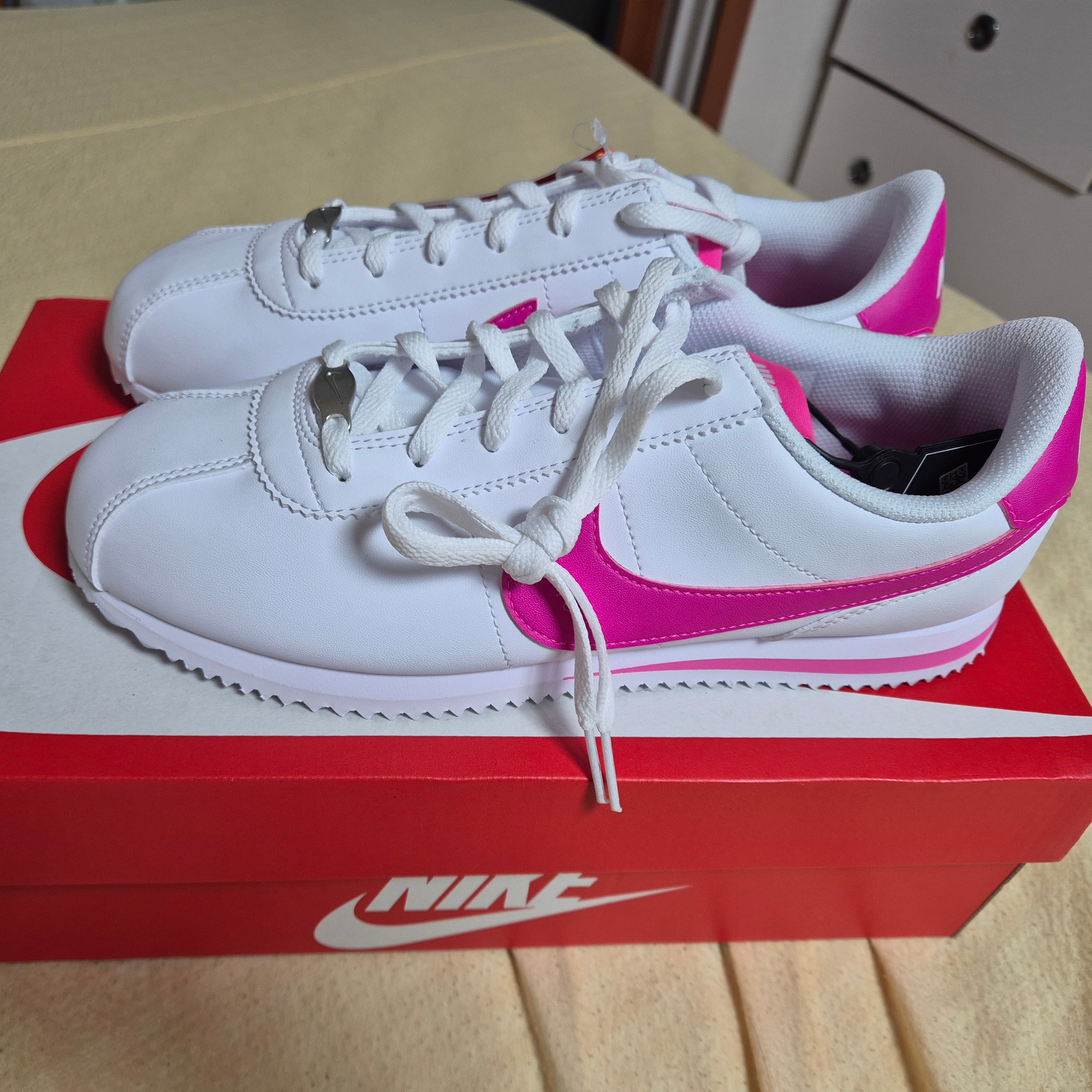 (GS) Nike Cortez White Laser Fuchsia 착용 스타일 - 4