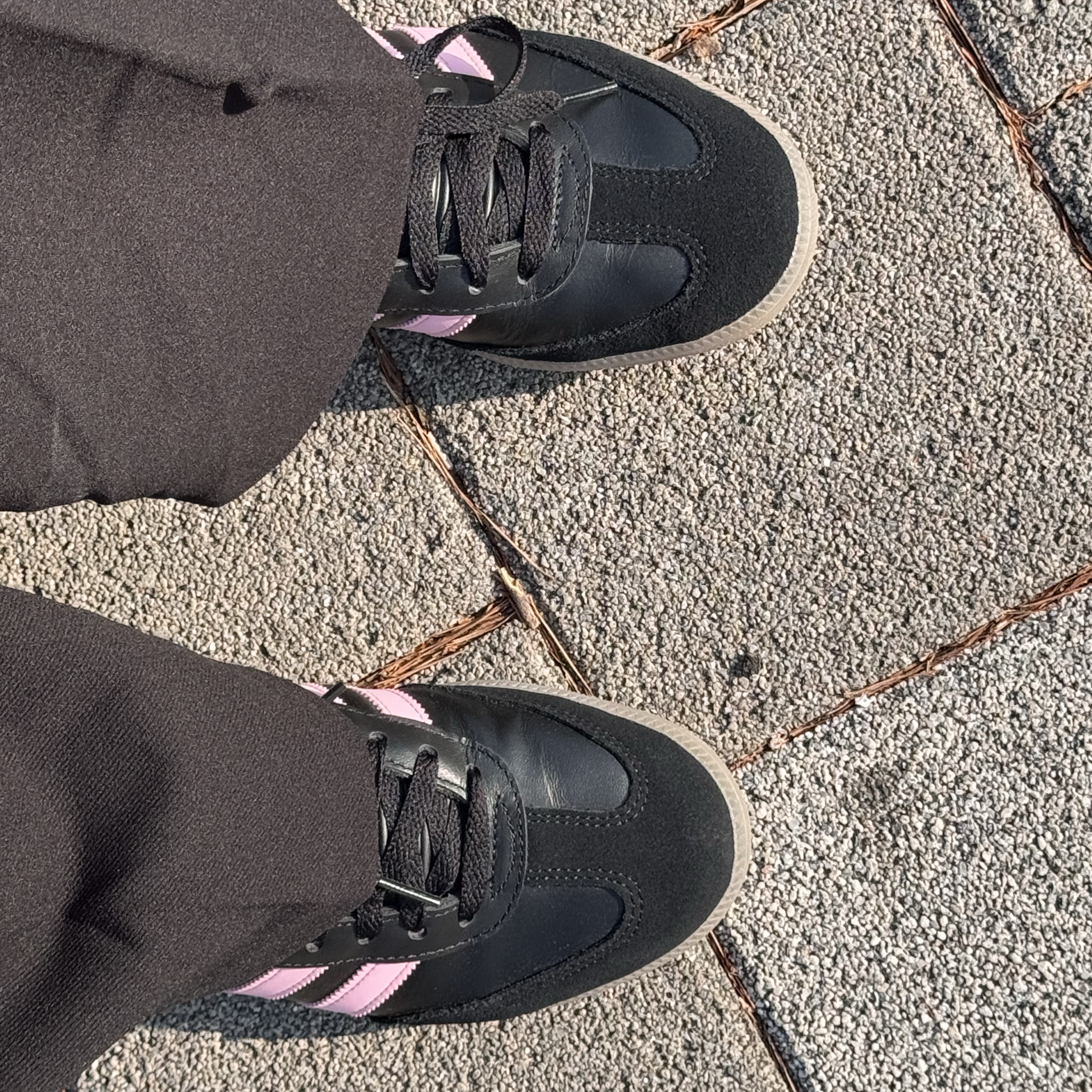 Adidas x Inter Miami CF Samba Core Black Light Pink 착용 스타일