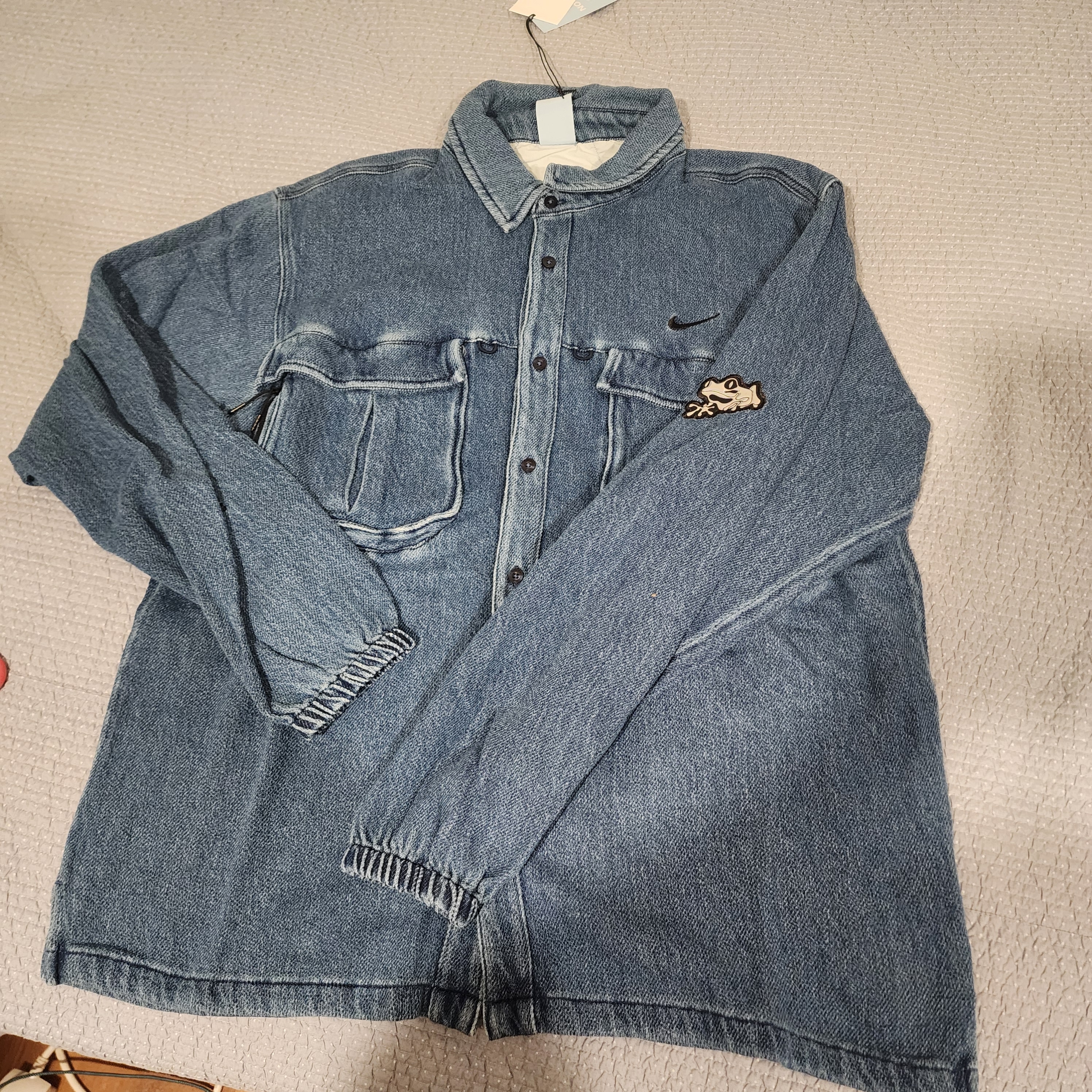 Nike x Drake Nocta Opal Lily Pad Denim Shirt French Blue (FZ3260-486) 착용 스타일 - 1
