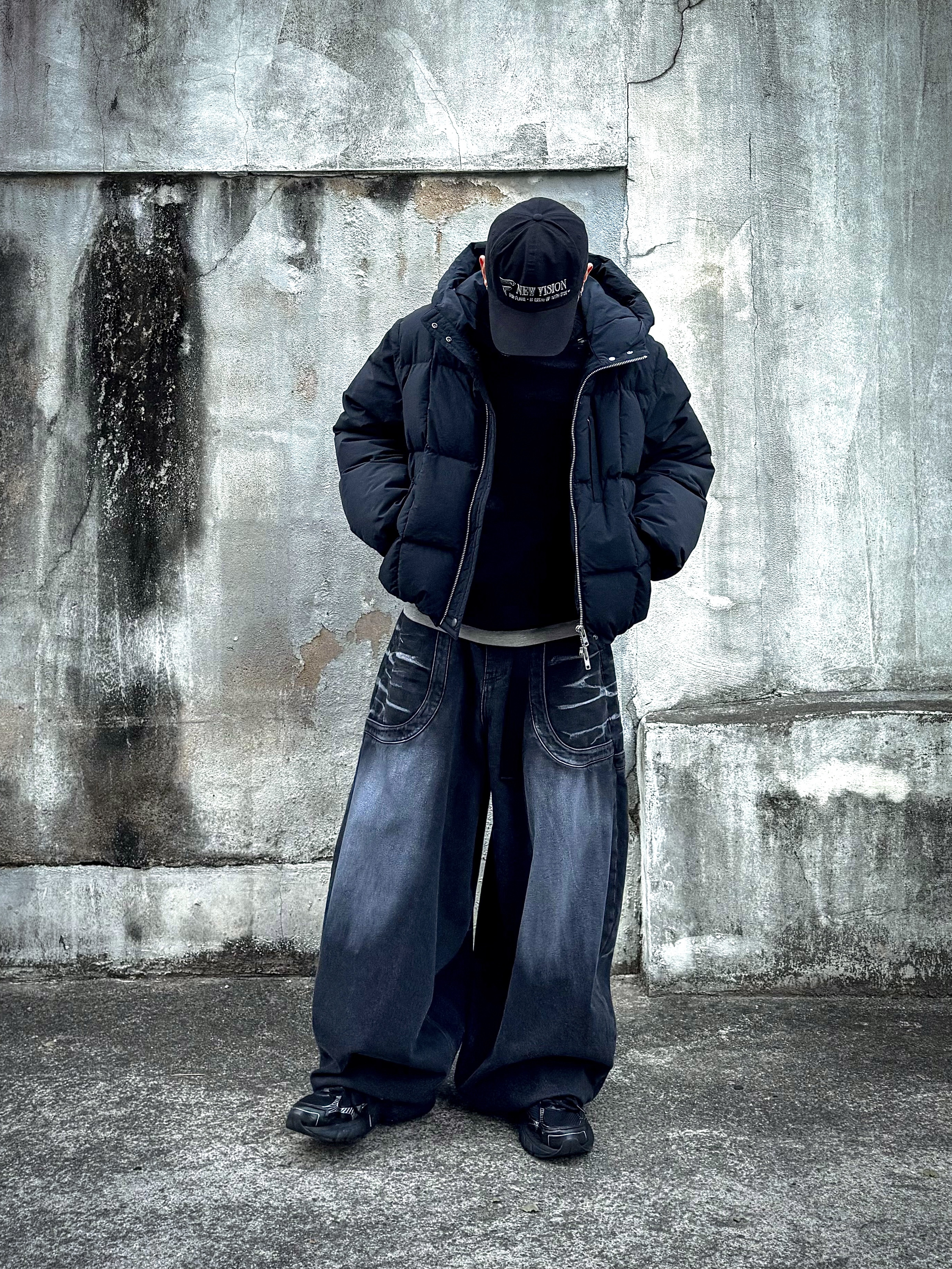 Adidas Adistar  XLG SMU Triple Black, ETCE New Vision Destroyed Washed Cap Black 착용 스타일 - 4