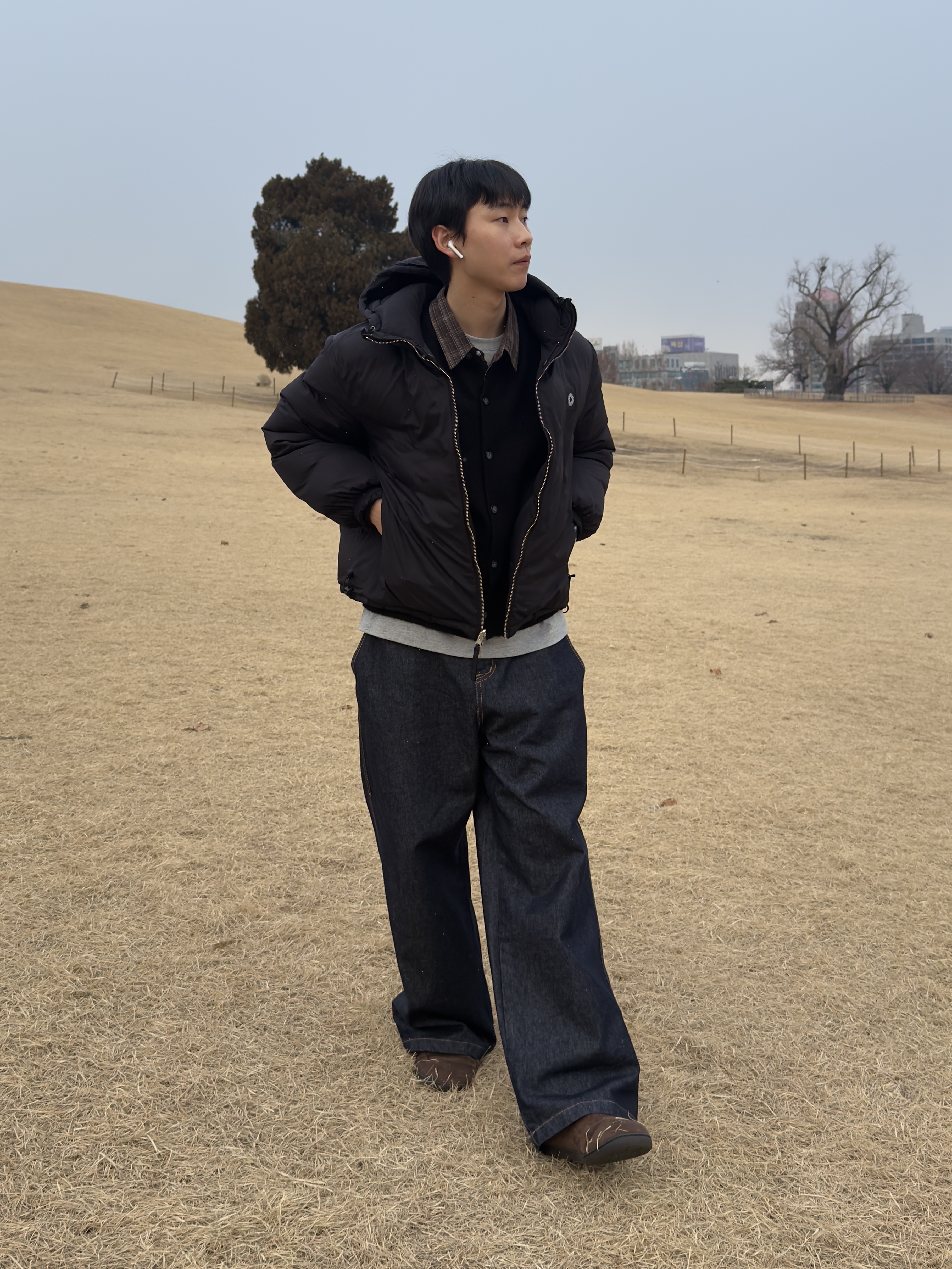 Millo Archive Crop Move Cardigan Black 착용 스타일 - 1