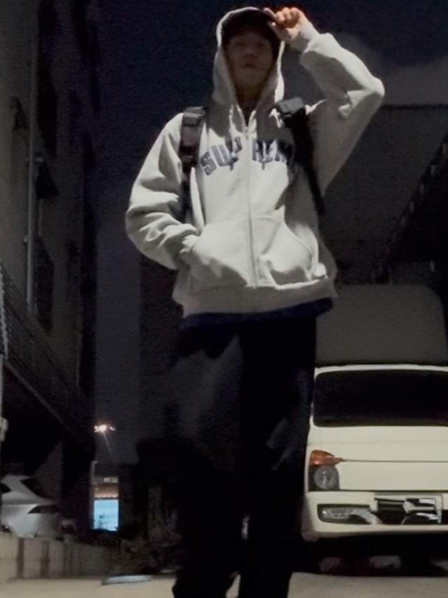 Supreme x The North Face Split 6-Panel Black - 24SS, Supreme Arc Thermal Lined Zip Up Hooded Sweatshirt Heather Grey - 24FW 착용 스타일 - 1
