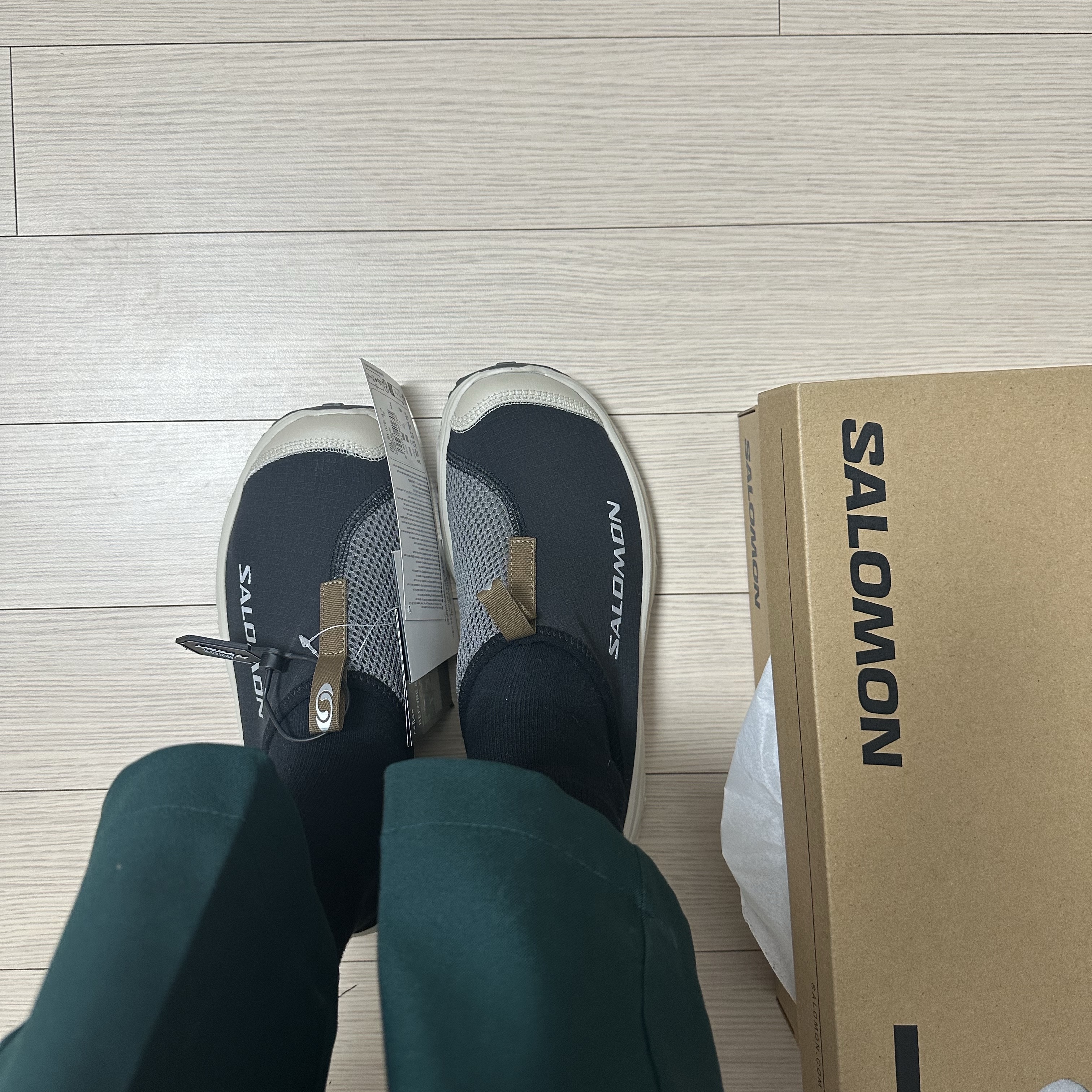 Salomon RX Slide 3.0 Black Plum Kitten 착용 스타일