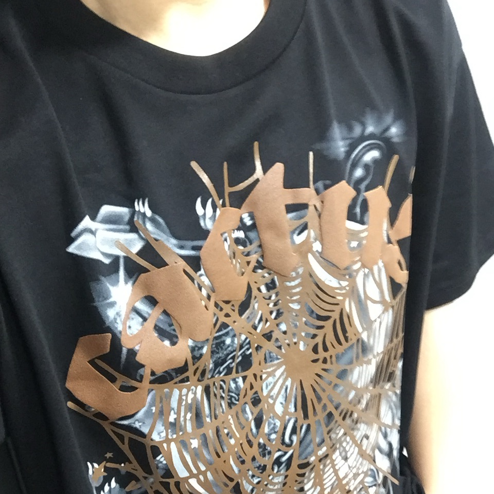 Travis Scott Cactus Jack x Sp5der Airbrush T-Shirt Black 착용 스타일 - 3