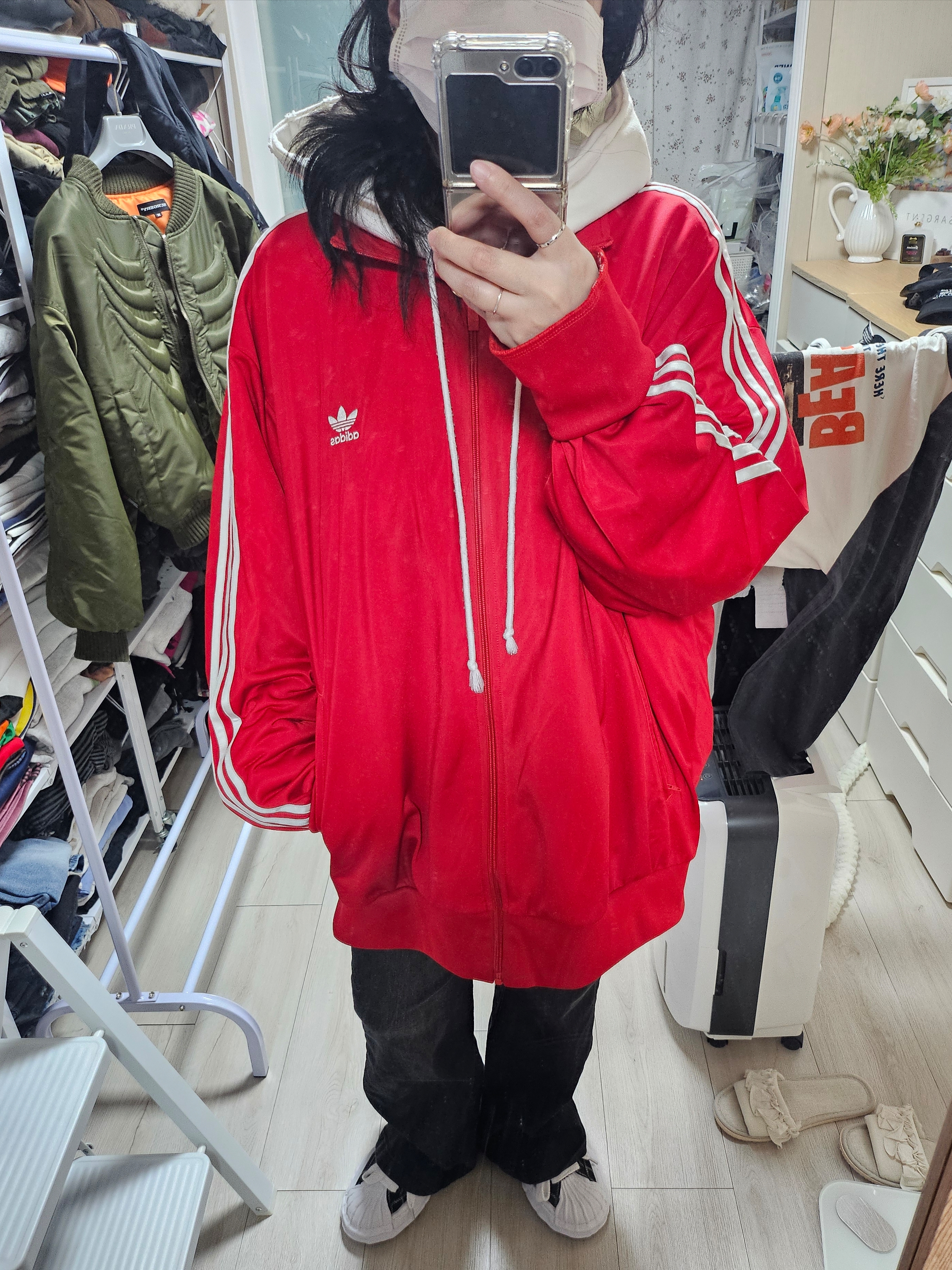 Maison Mihara Yasuhiro Blakey OG Sole Canvas Low-top Sneakers Black White, Adidas Adicolor Classics Firebird Track Better Scarlet - US Sizing 착용 스타일