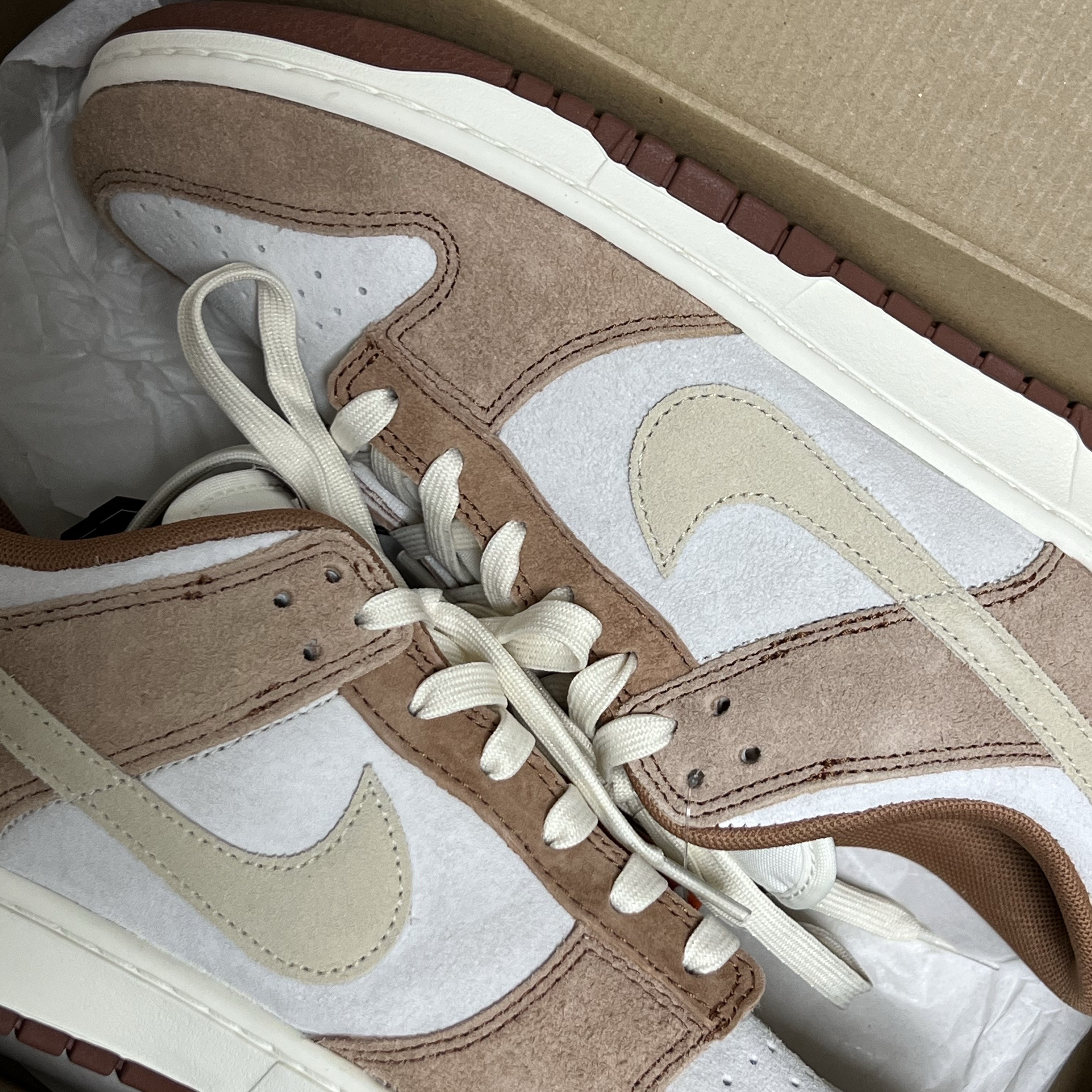 Nike Dunk Low Pro Premium Medium Curry 착용 스타일