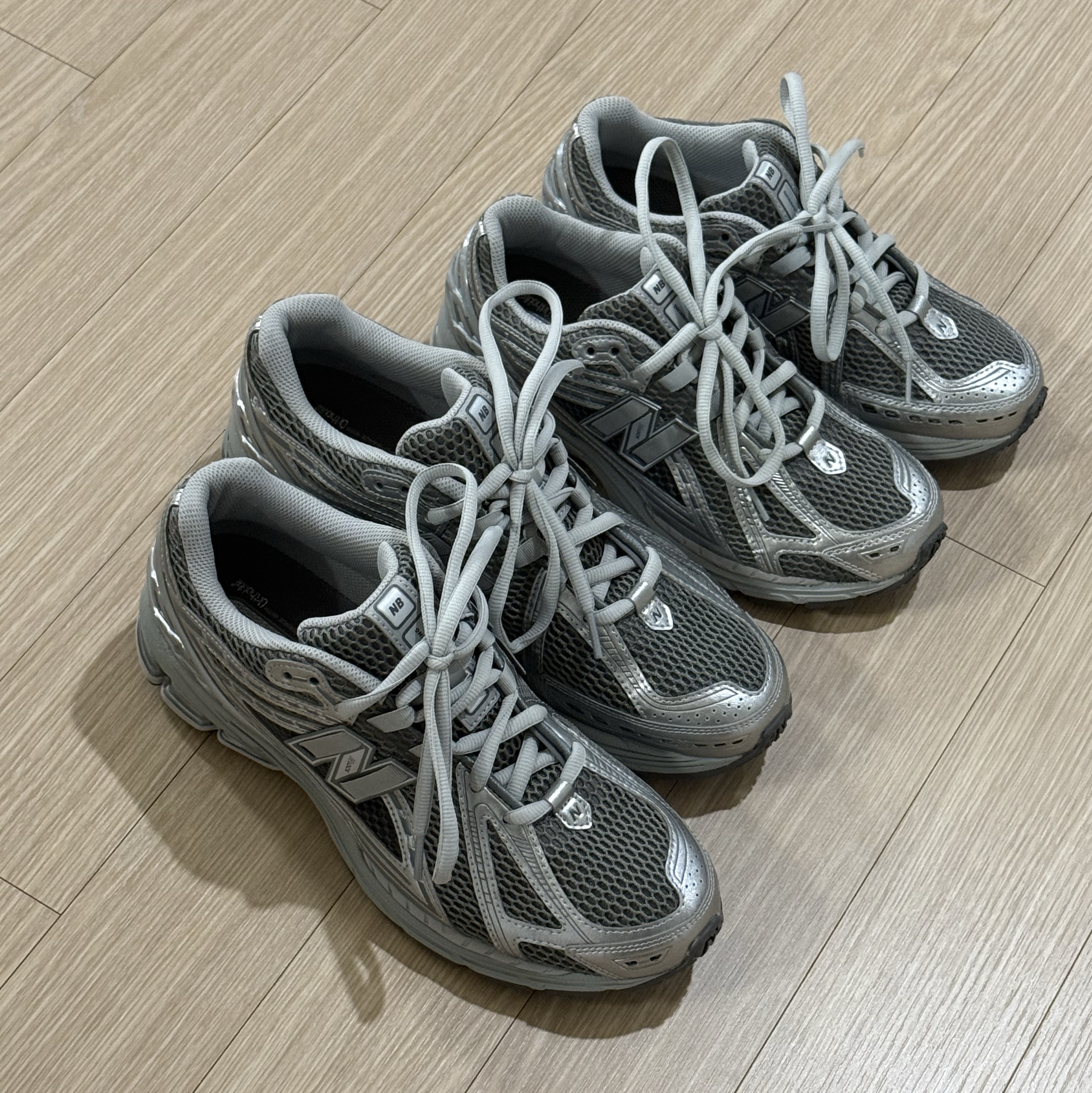 New Balance 1906R Harbor Grey Silver Metalic 착용 스타일