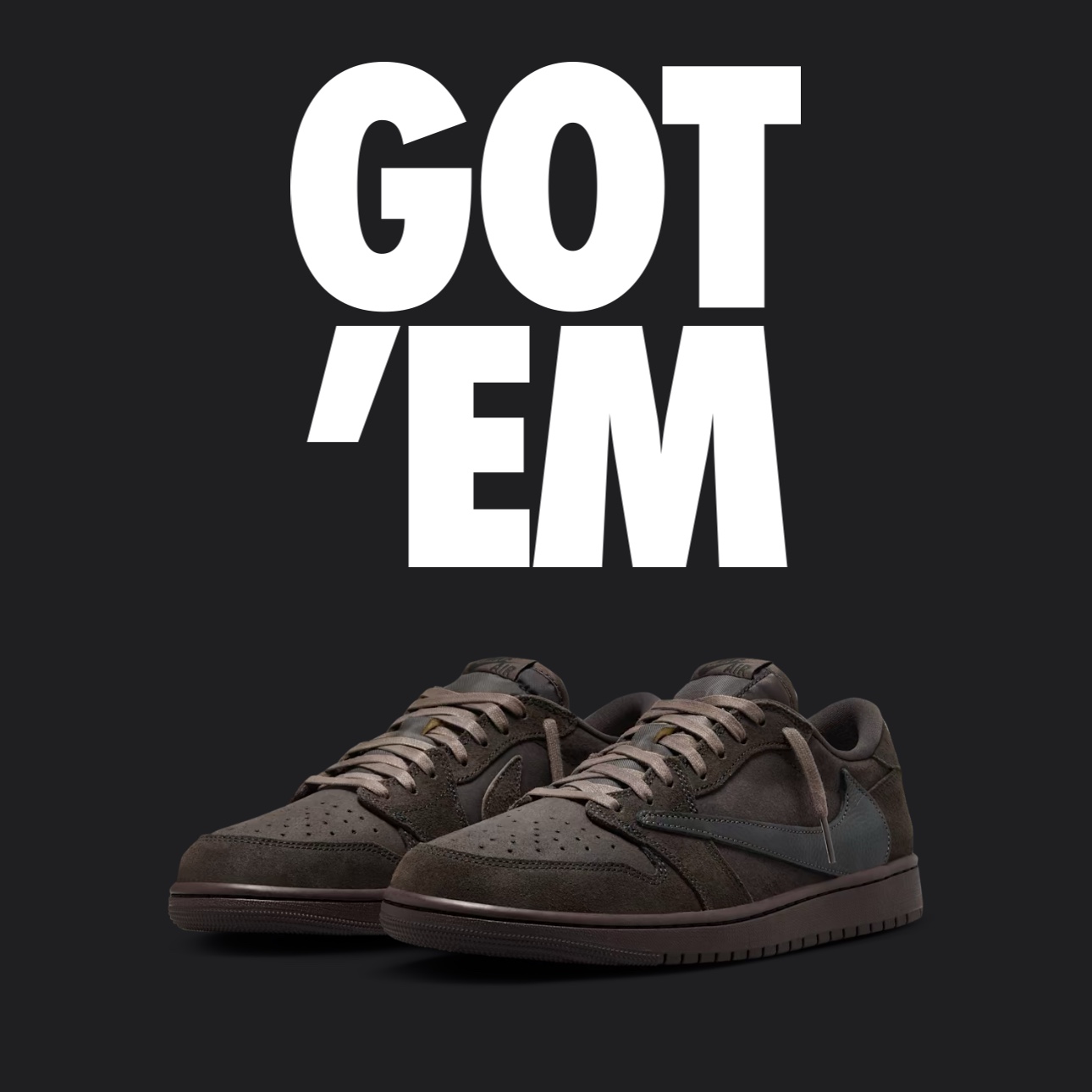 Jordan 1 x Travis Scott Retro Low OG SP Velvet Brown and Dark Mocha 착용 스타일 - 1