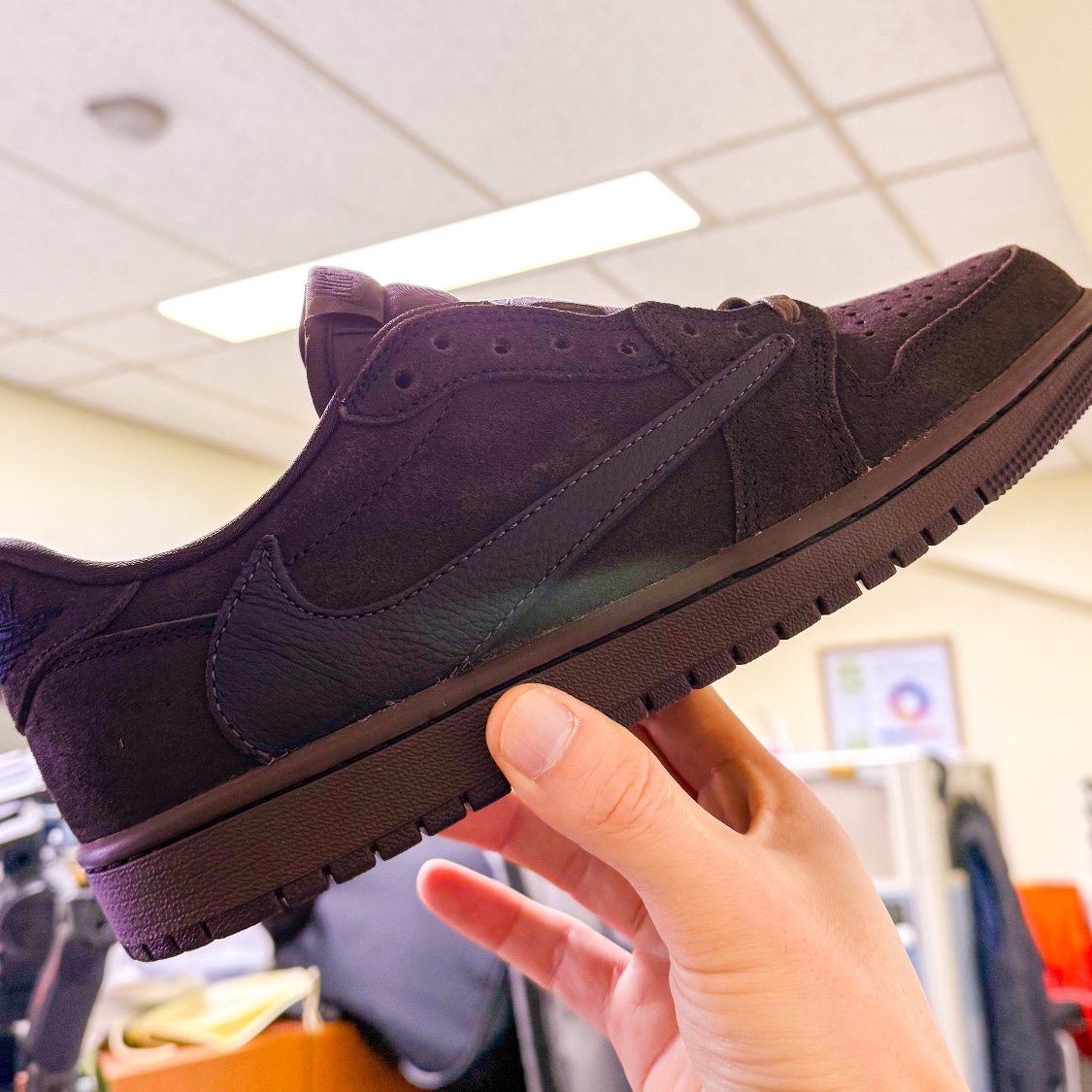 Jordan 1 x Travis Scott Retro Low OG SP Velvet Brown and Dark Mocha 착용 스타일