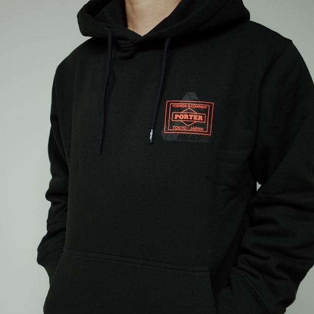 Palace x Porter Hoodie Black - 24FW 착용 스타일 - 2