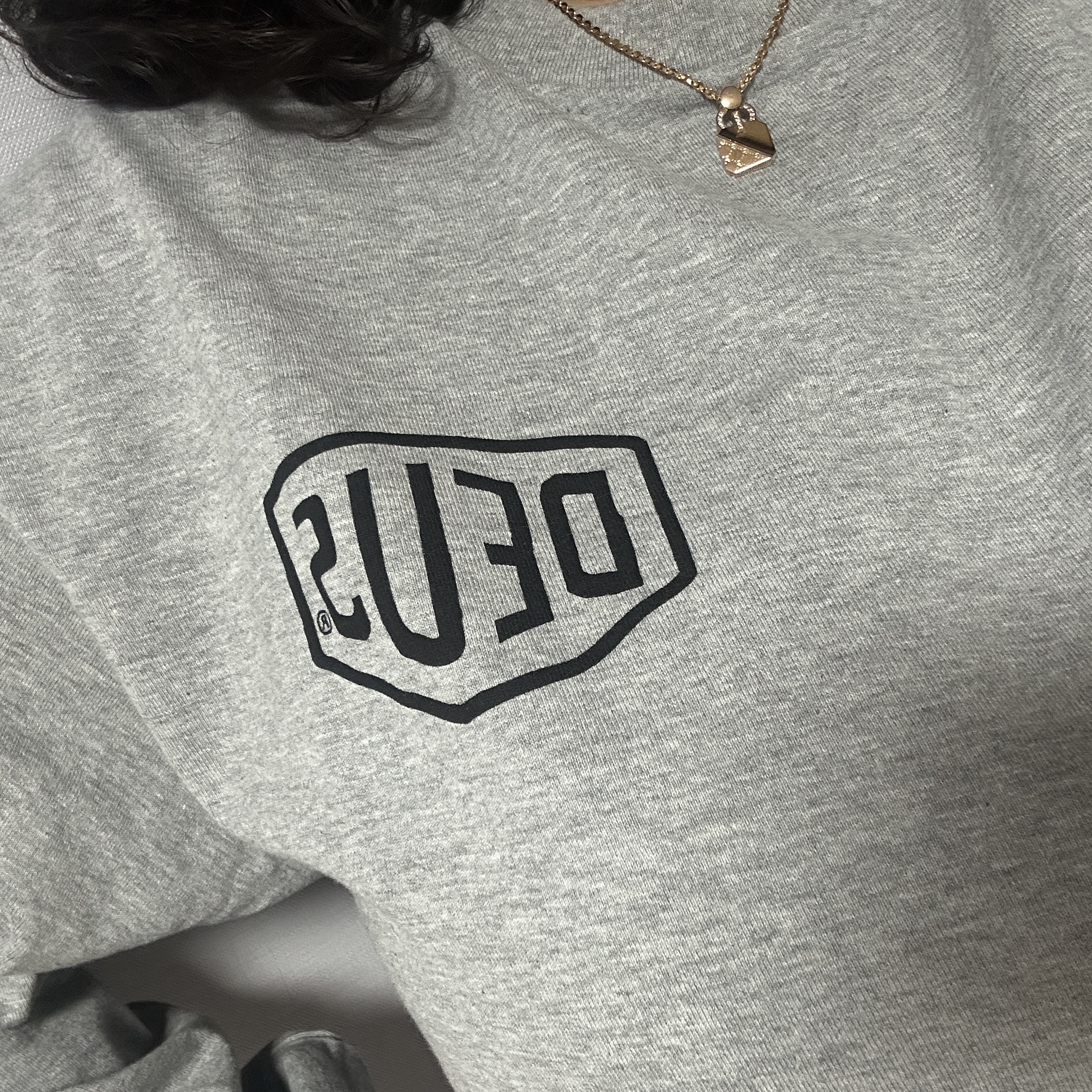 Deus Ex Machina Seoul College Long Sleeve T-Shirt Grey Marle 착용 스타일 - 3