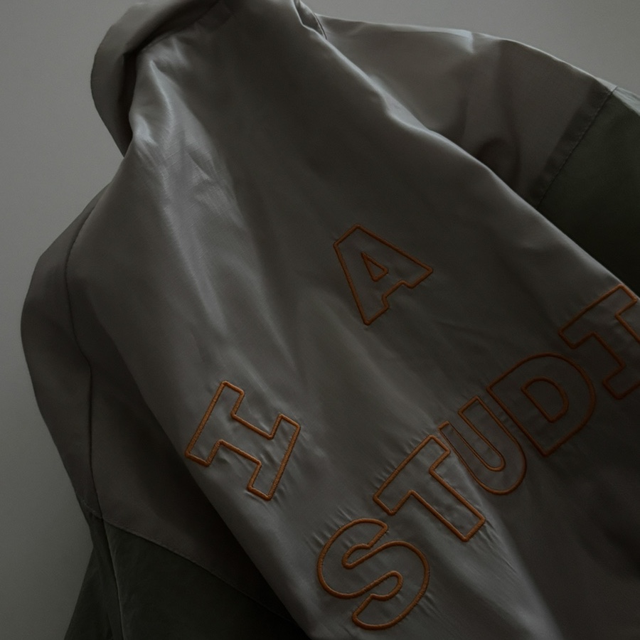 IAB Studio x Arcane Ekko Track Top Dust Orange 착용 스타일 - 3
