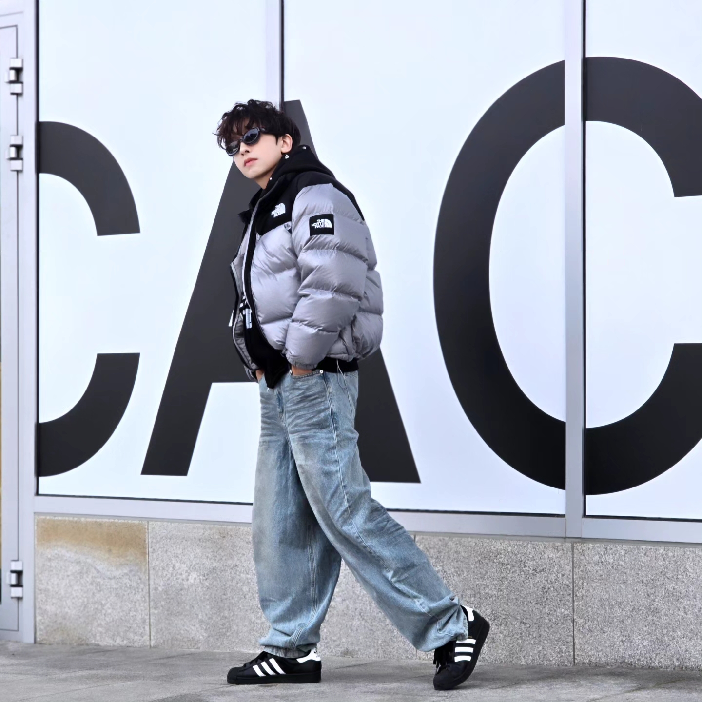 The North Face White Label Novelty Nuptse Down Jacket Heather Gray, Adidas Superstar Core Black White 착용 스타일 - 8