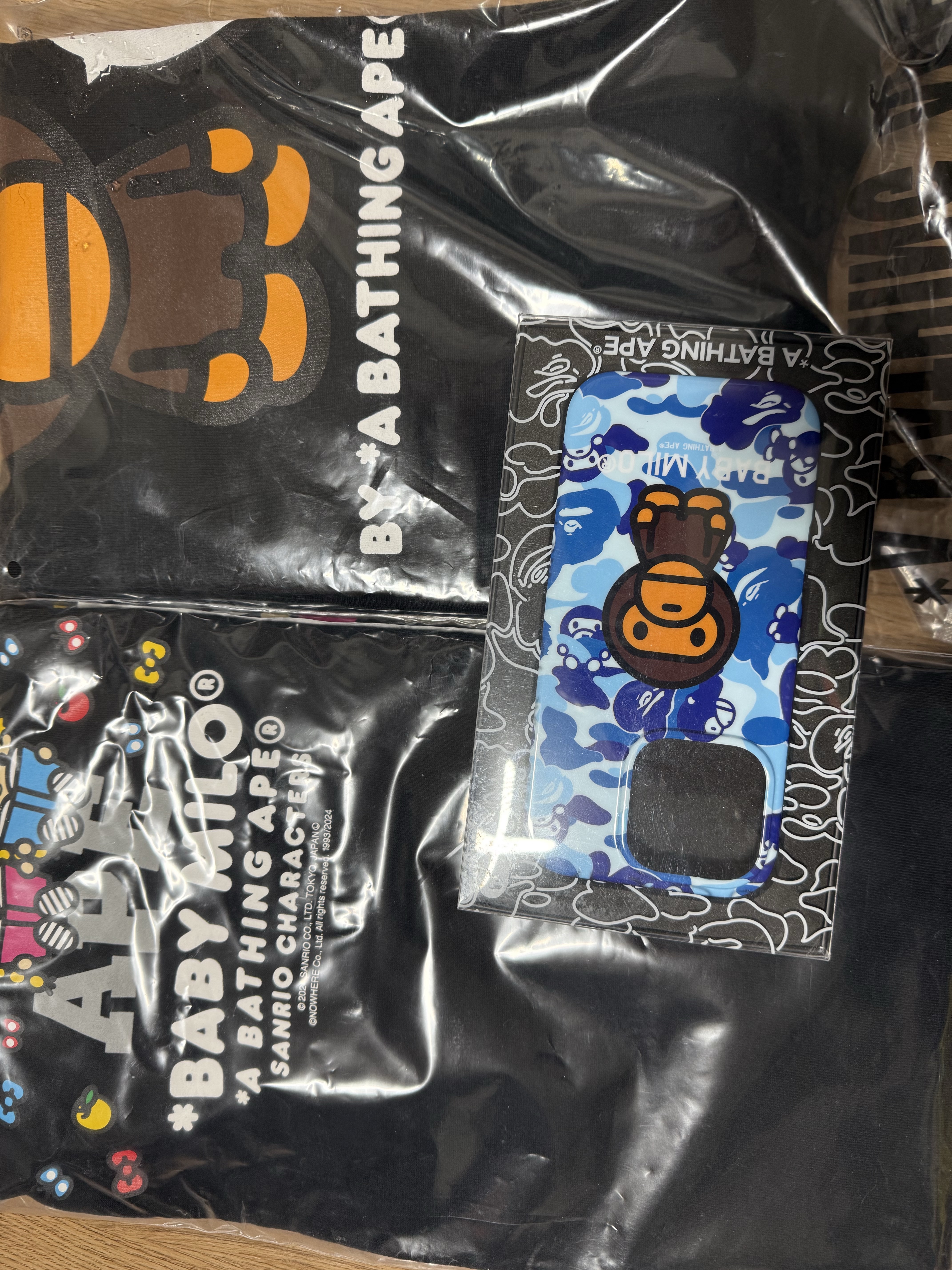 BAPE Japan Baby Milo T-Shirt #2 Black, BAPE Baby Milo x Sanrio Characters T-Shirt #2 Black - Ginza Store Exclusive 착용 스타일