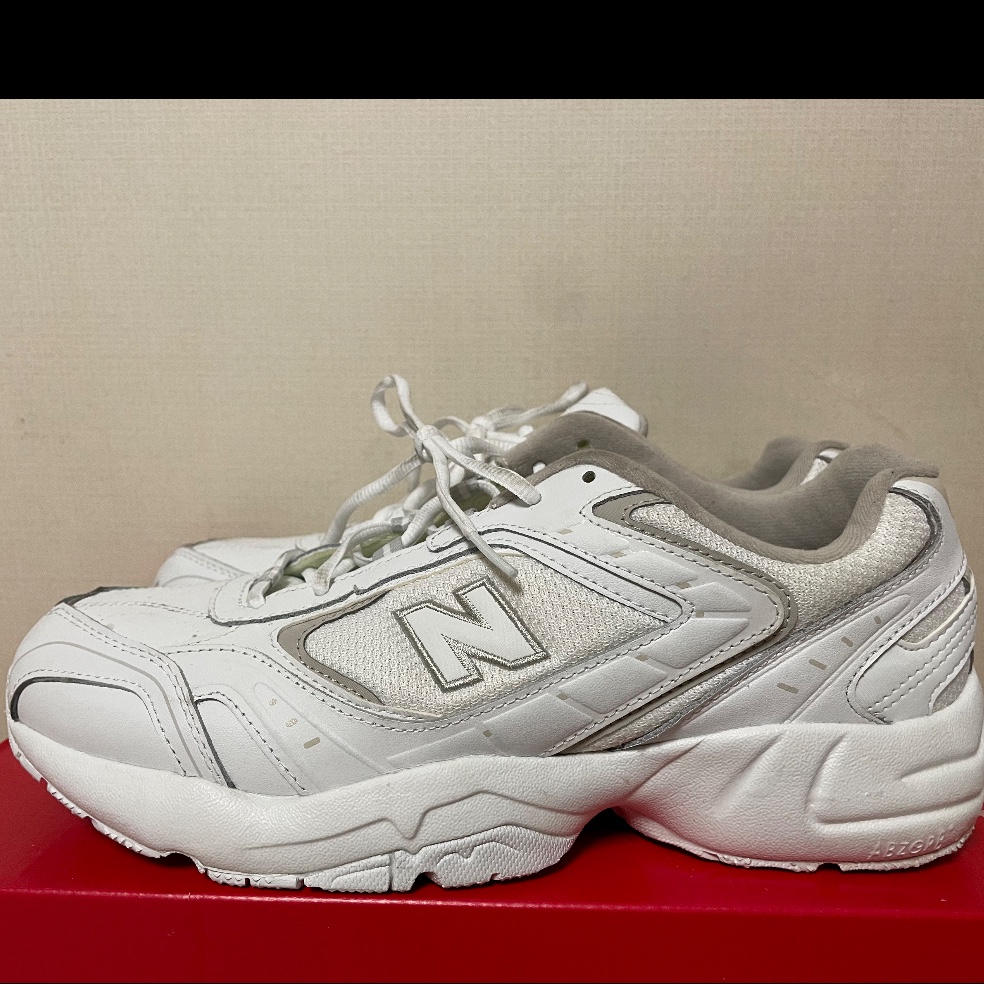 New Balance 452 White Beige 착용 스타일