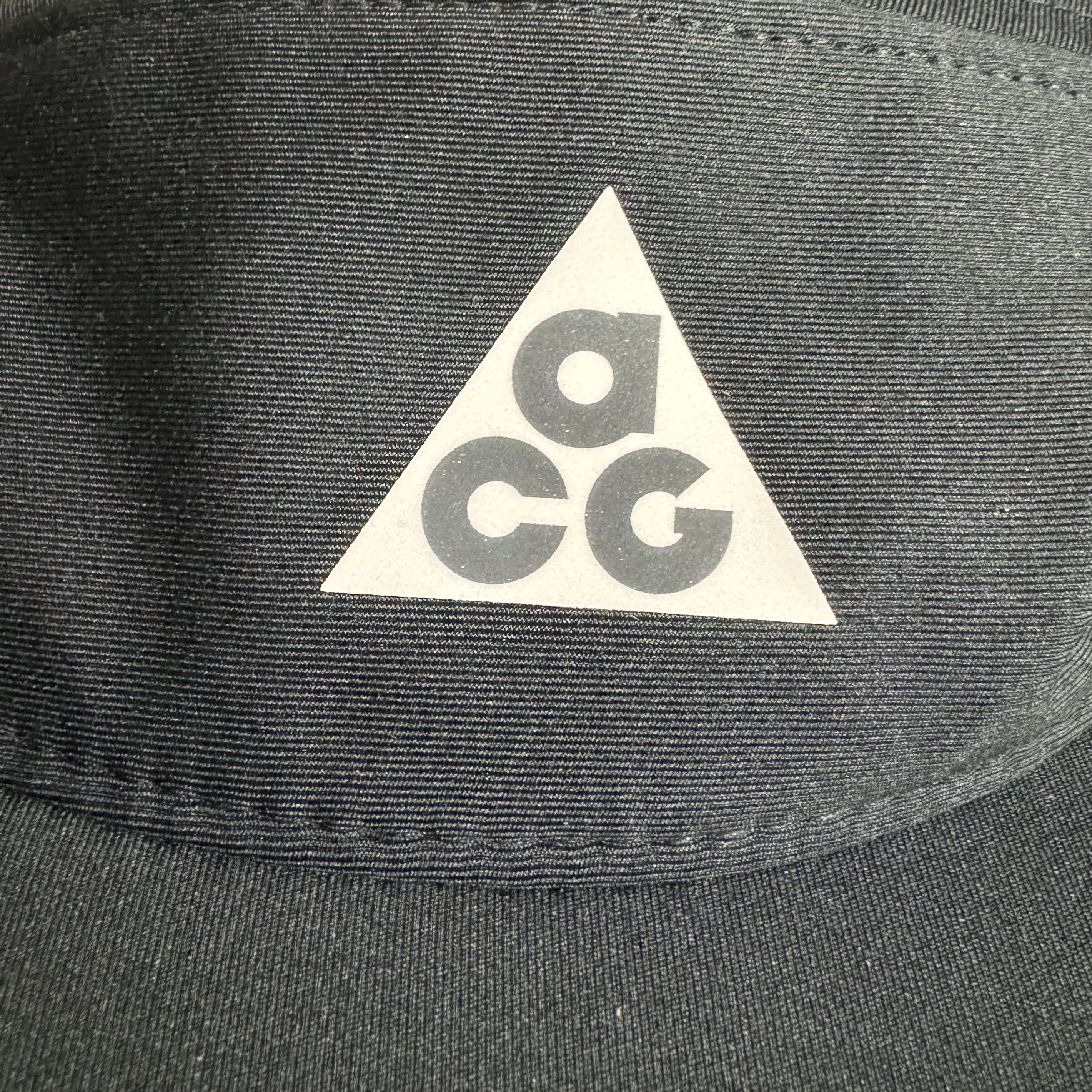 Nike ACG Fly Cap Black 착용 스타일