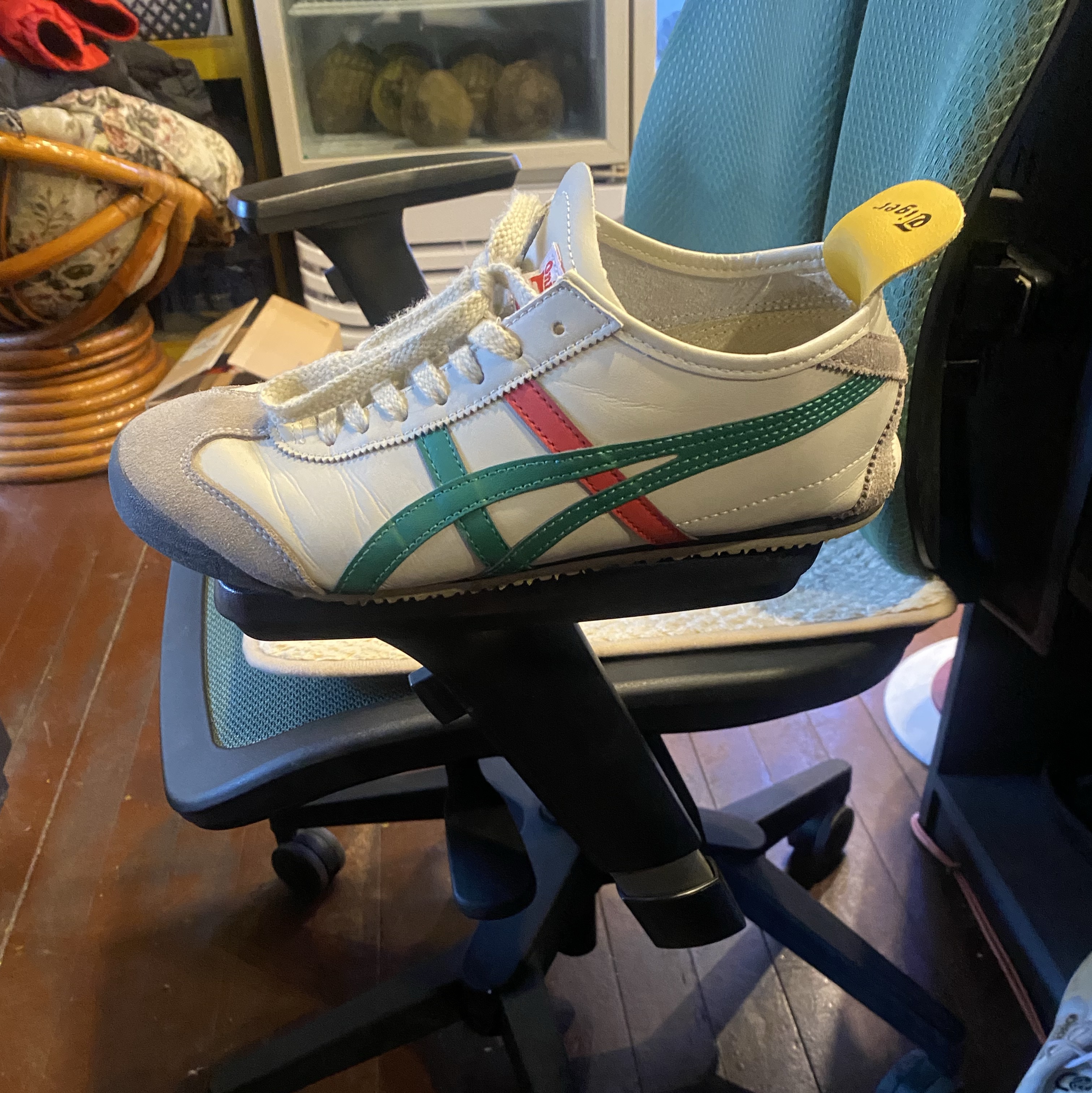Onitsuka Tiger Mexico 66 Birch Green 착용 스타일