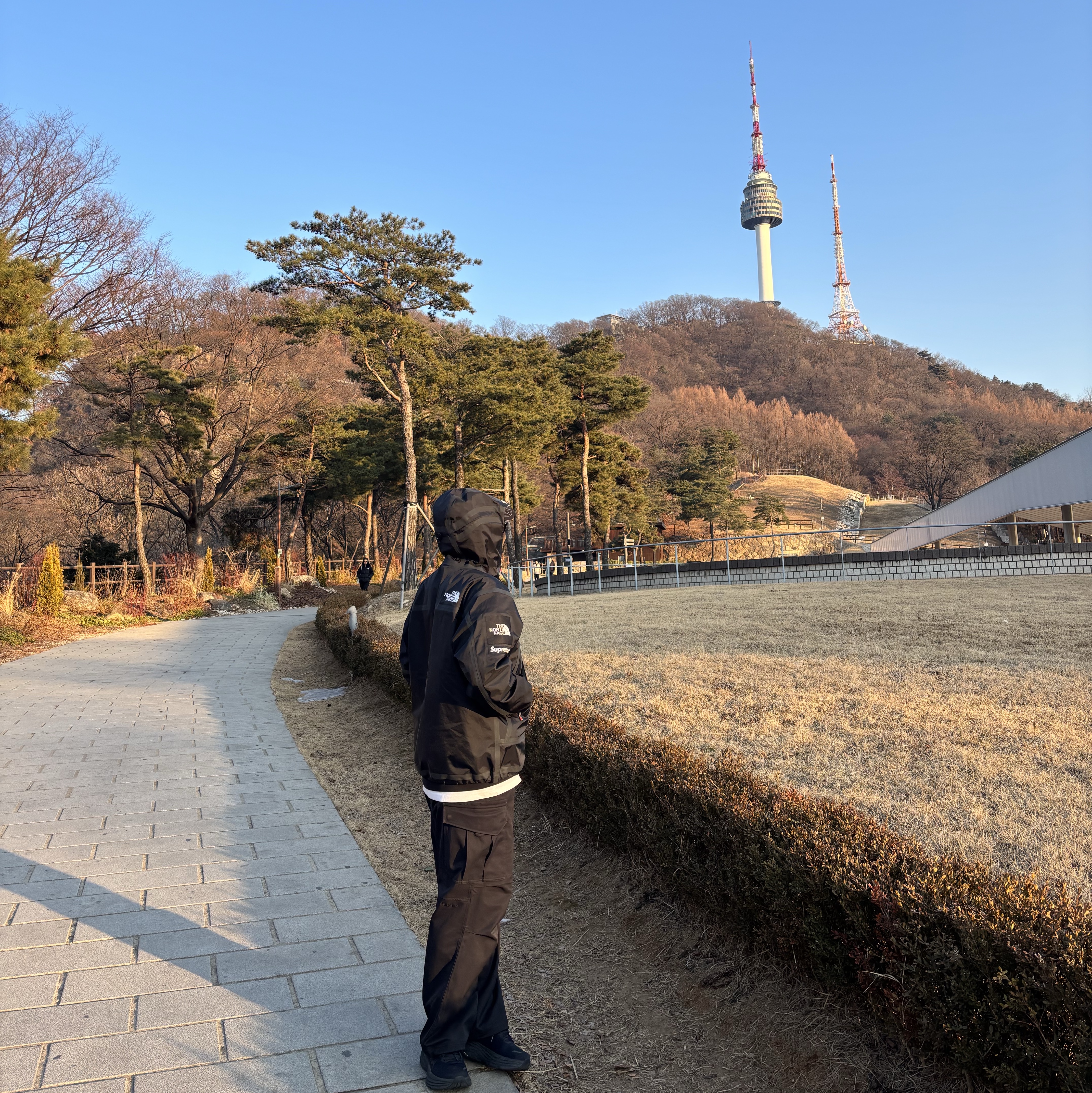 Supreme x The North Face Summit Series Outer Tape Seam Jacket Black - 21SS 착용 스타일