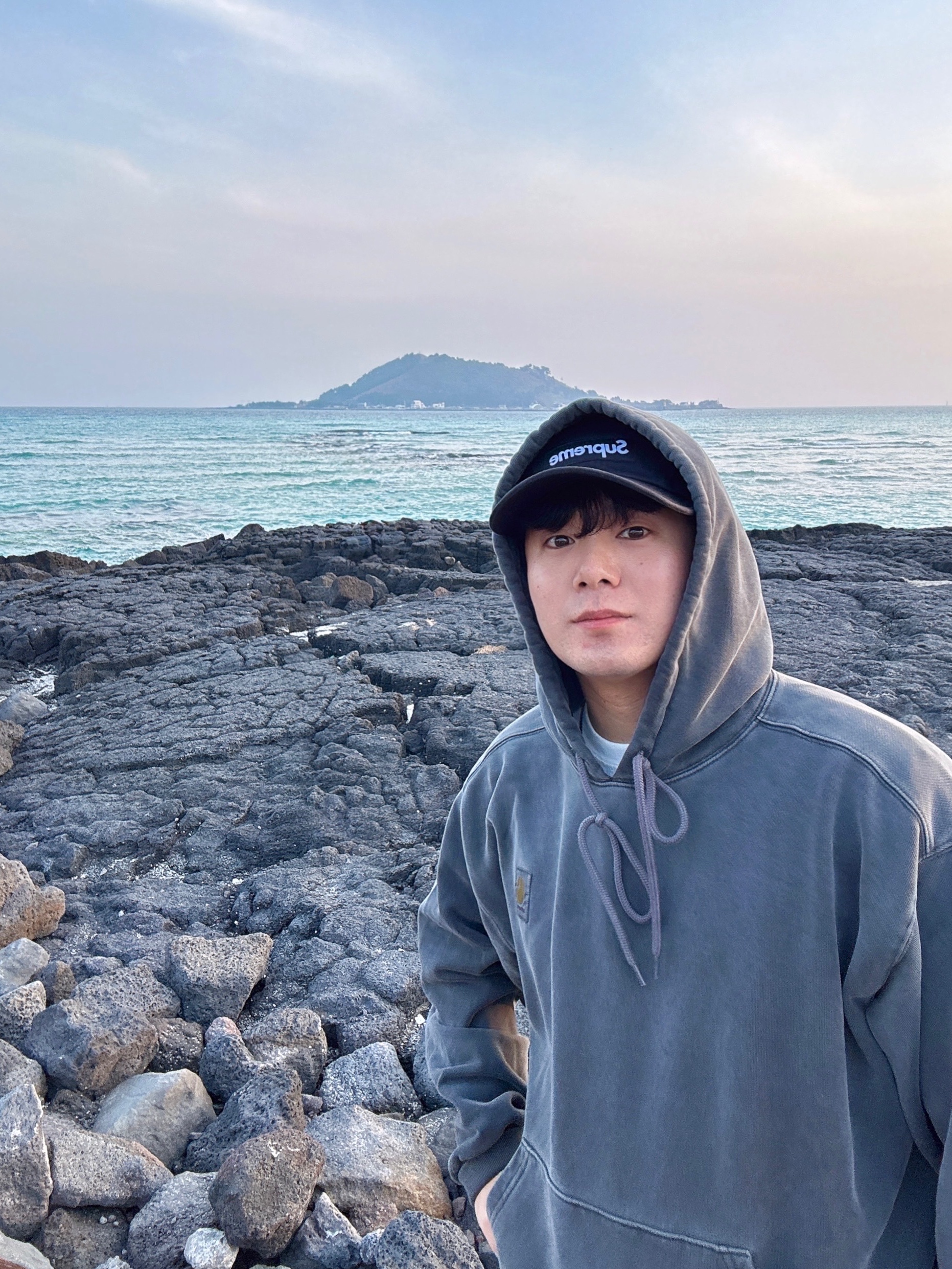 Supreme Washed Chino Twill Camp Cap Black 착용 스타일