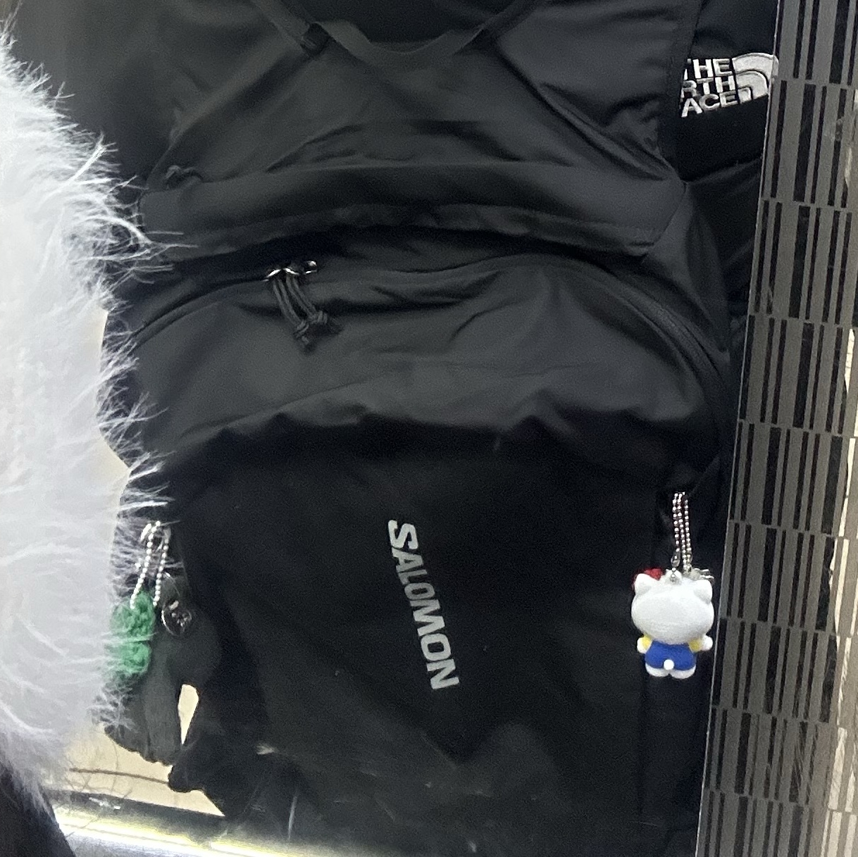 Salomon Trailblazer 20 Black 착용 스타일 - 2