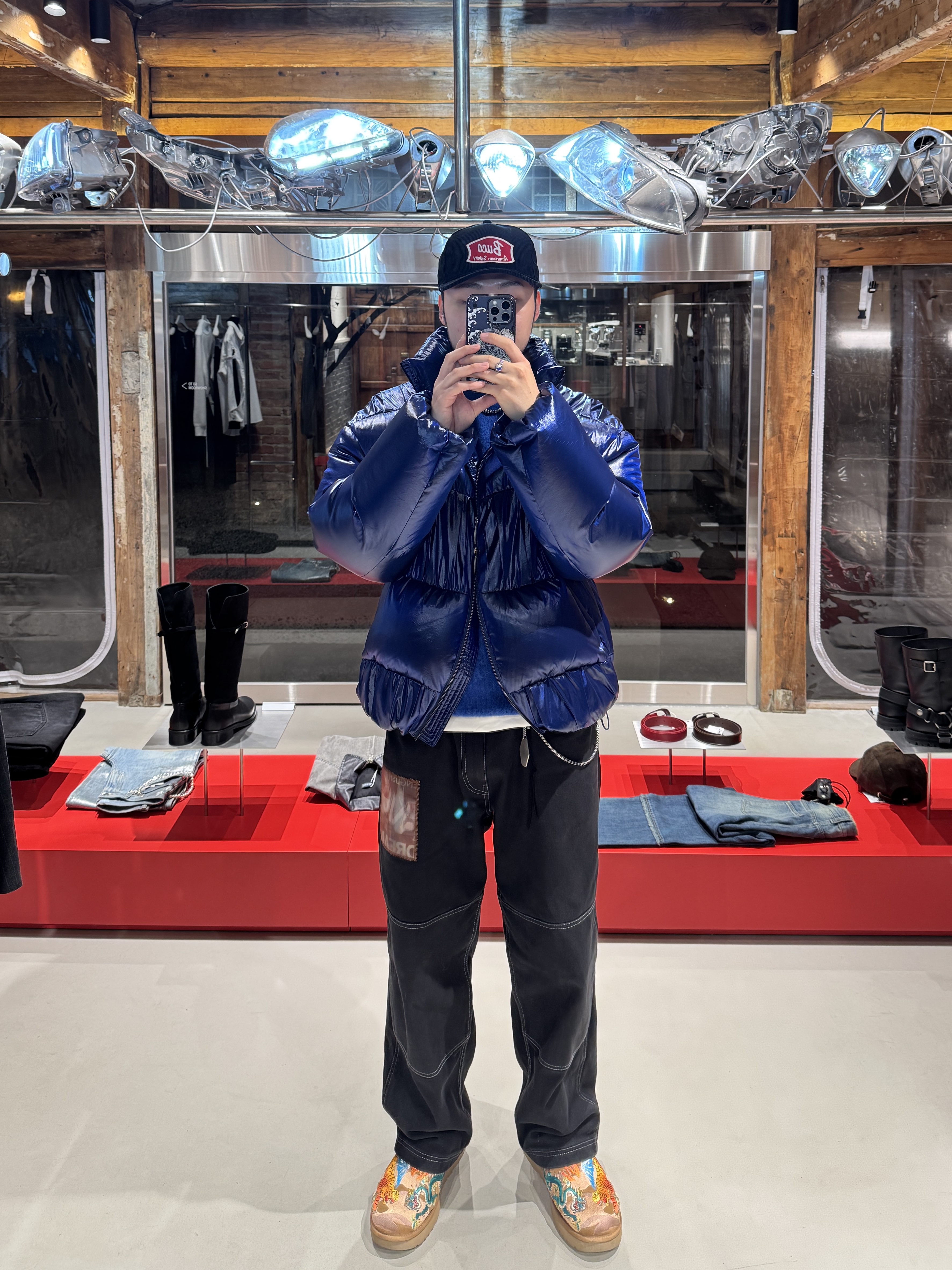 UGG x Palace Ultra Mini Boot Chestnut Camo, Supreme Mark Leckey Dream English Kid Twill Panel Pants Black - 23FW 착용 스타일 - 1